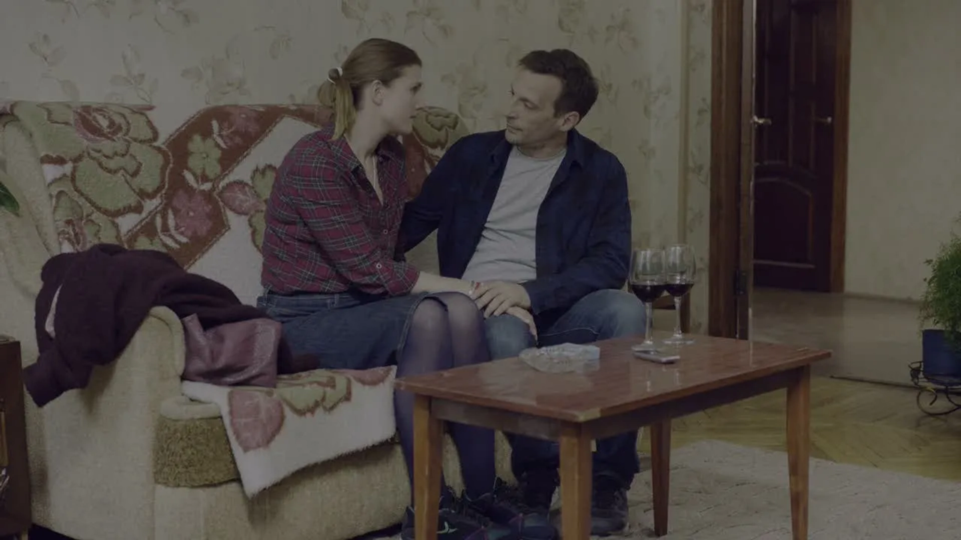 Mathieu Kassovitz and Maryana Spivak in The Bureau (2015)