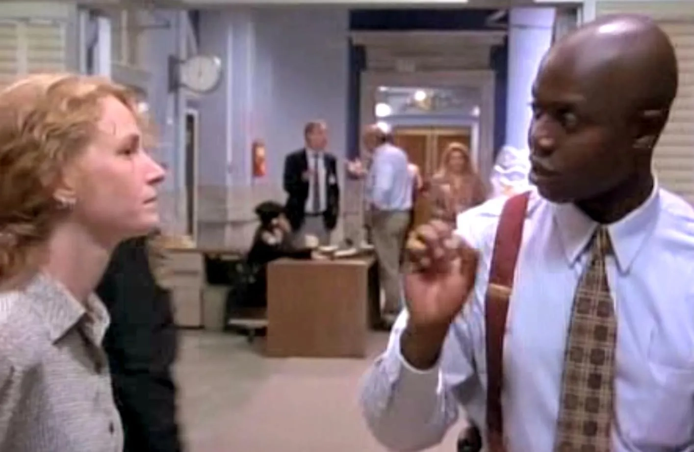 Andre Braugher and Melissa Leo in Homicide: Life on the Street (1993)