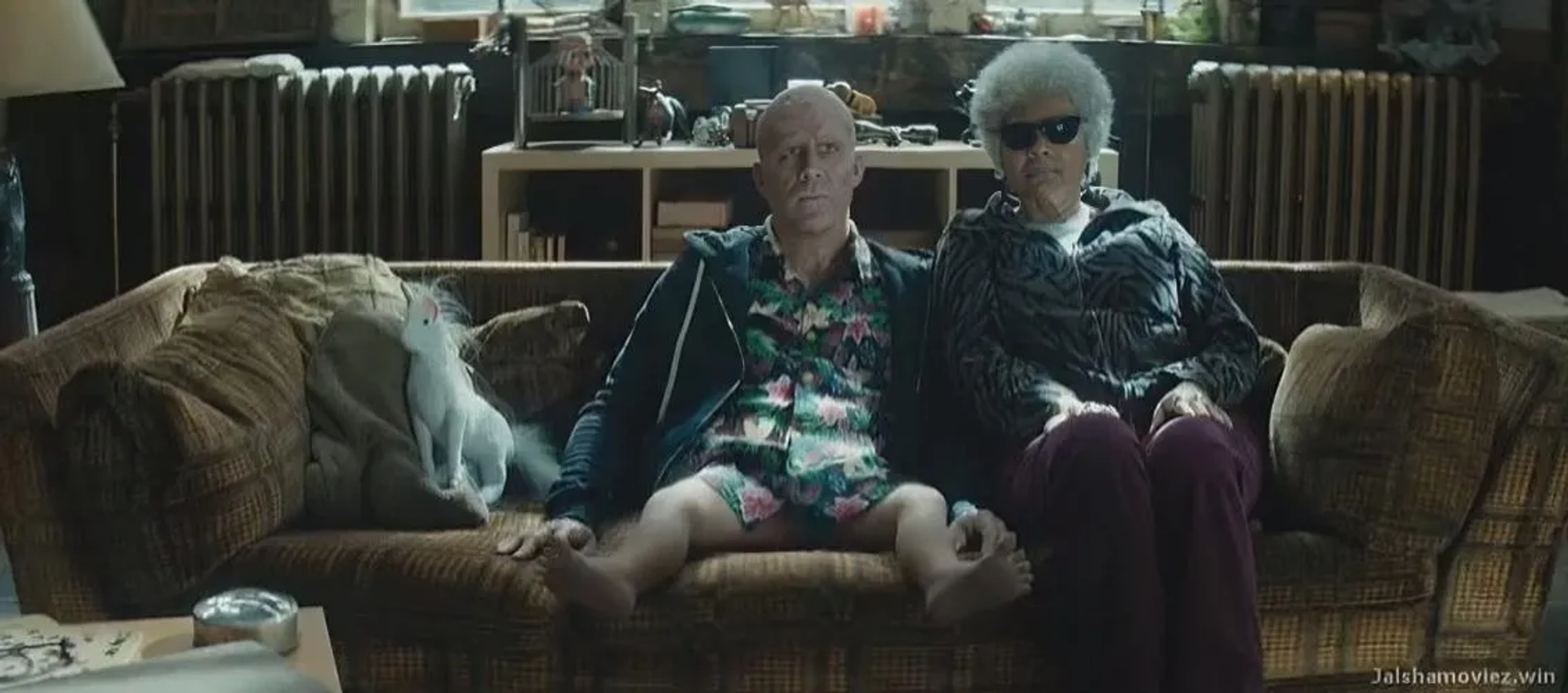 Ryan Reynolds and Leslie Uggams in Deadpool 2 (2018)