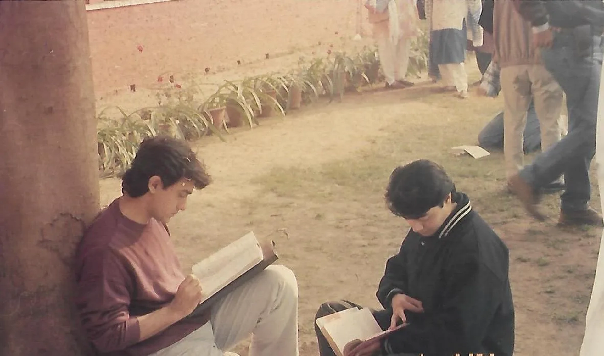 Aamir Khan and Ashwin Chadha in Sarfarosh (1999)