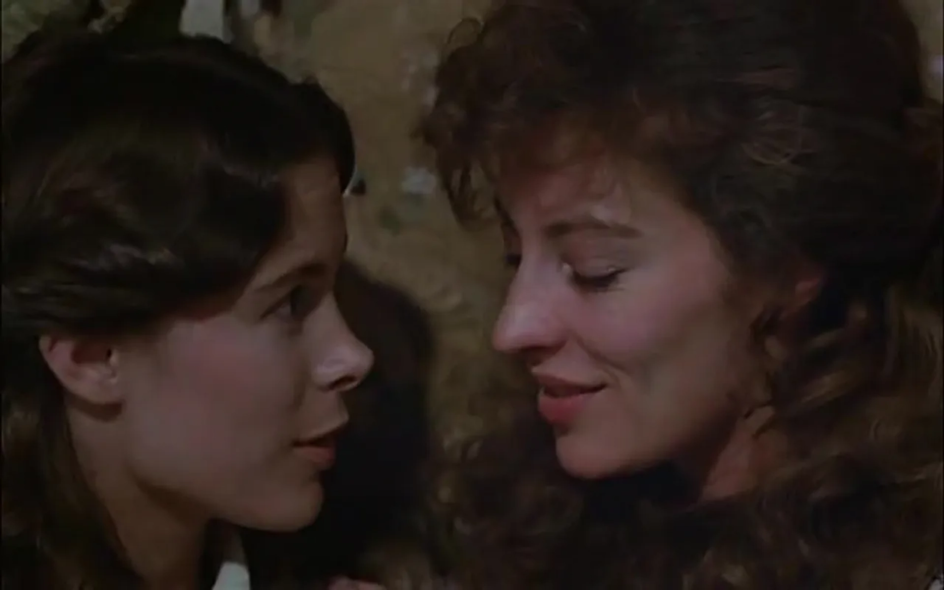 Bérangère Bonvoisin and Marion Peterson in What Every Frenchwoman Wants (1986)