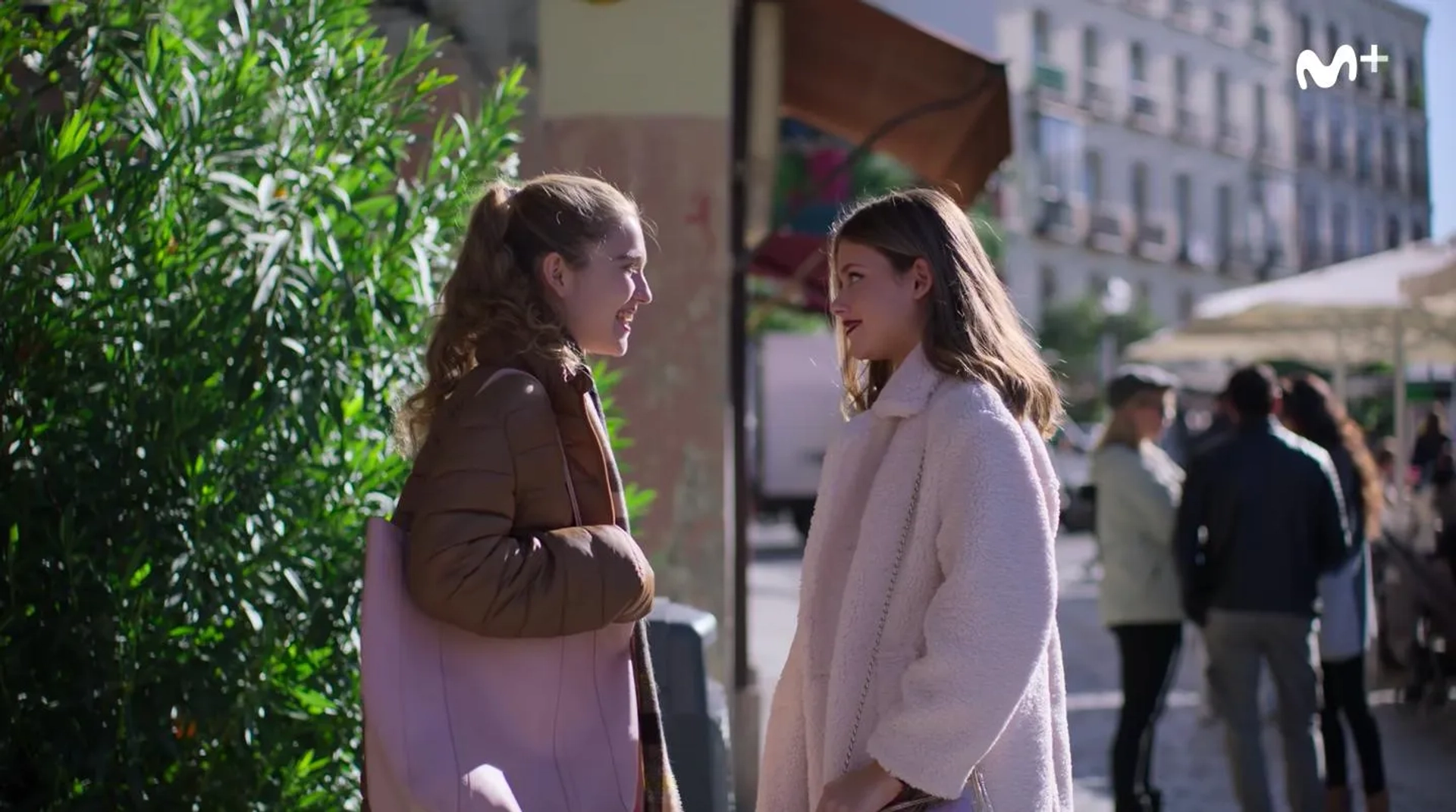 Celia Monedero and Nicole Wallace in Skam España: Fuckboy (2020)