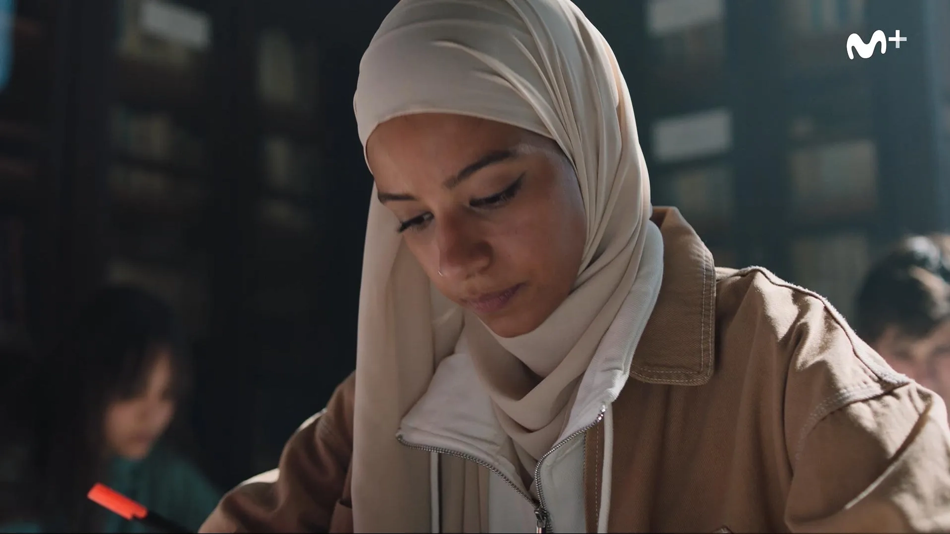 Hajar Brown in Skam España: Nunca es por Amira (2020)