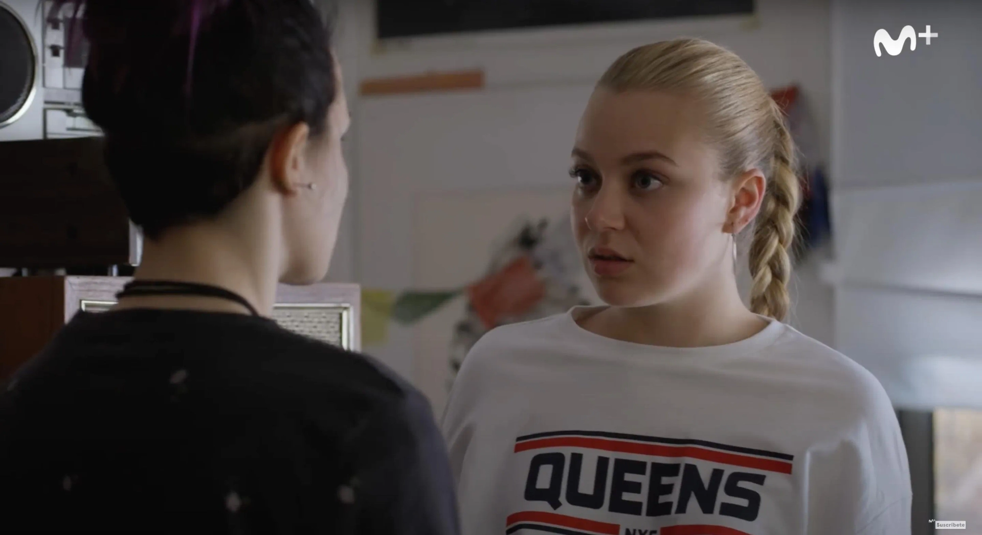 Irene Ferreiro and Tamara Luz Ronchese in Skam España: No puedo evitarlo (2019)