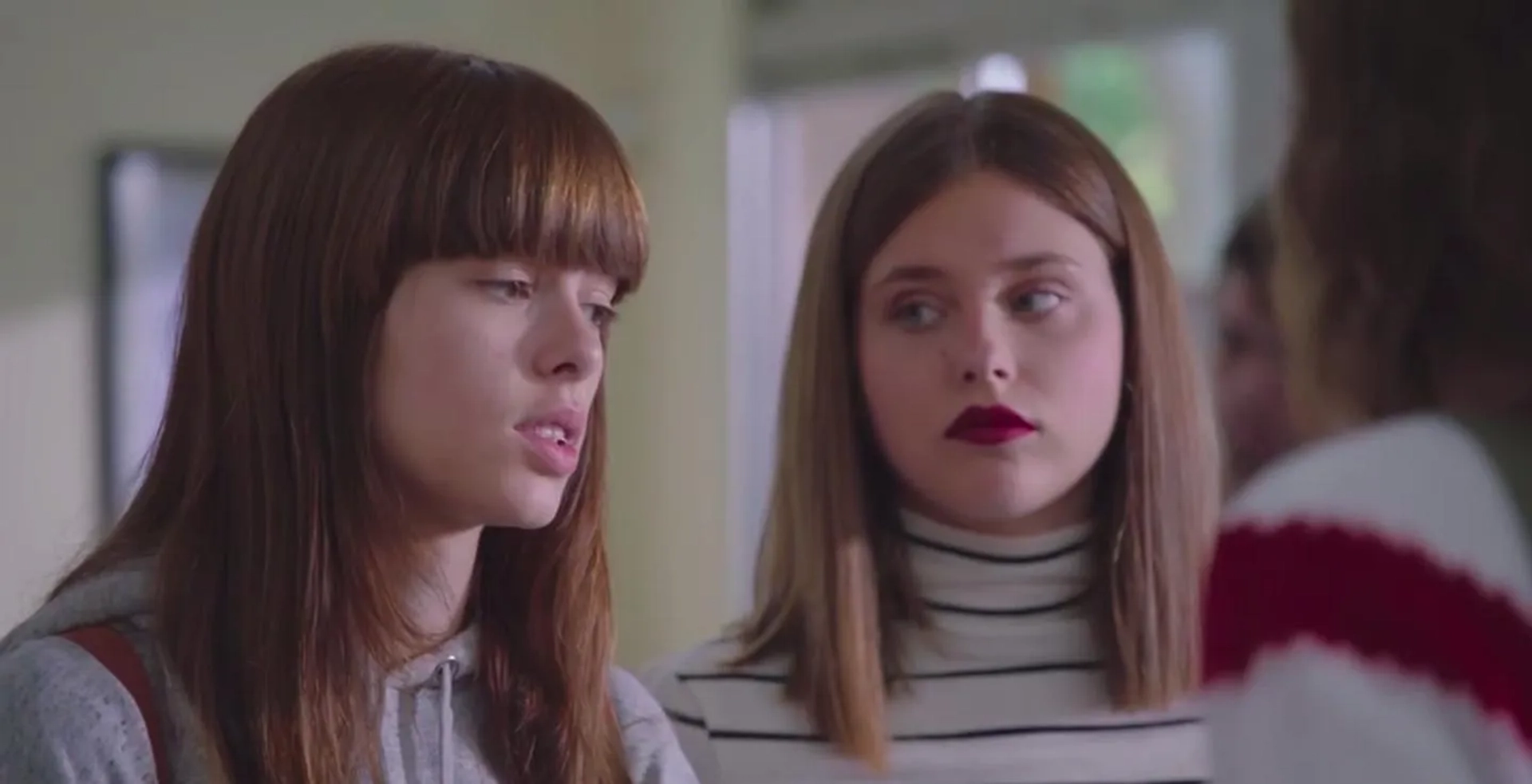 Alba Planas and Nicole Wallace in Skam España (2018)