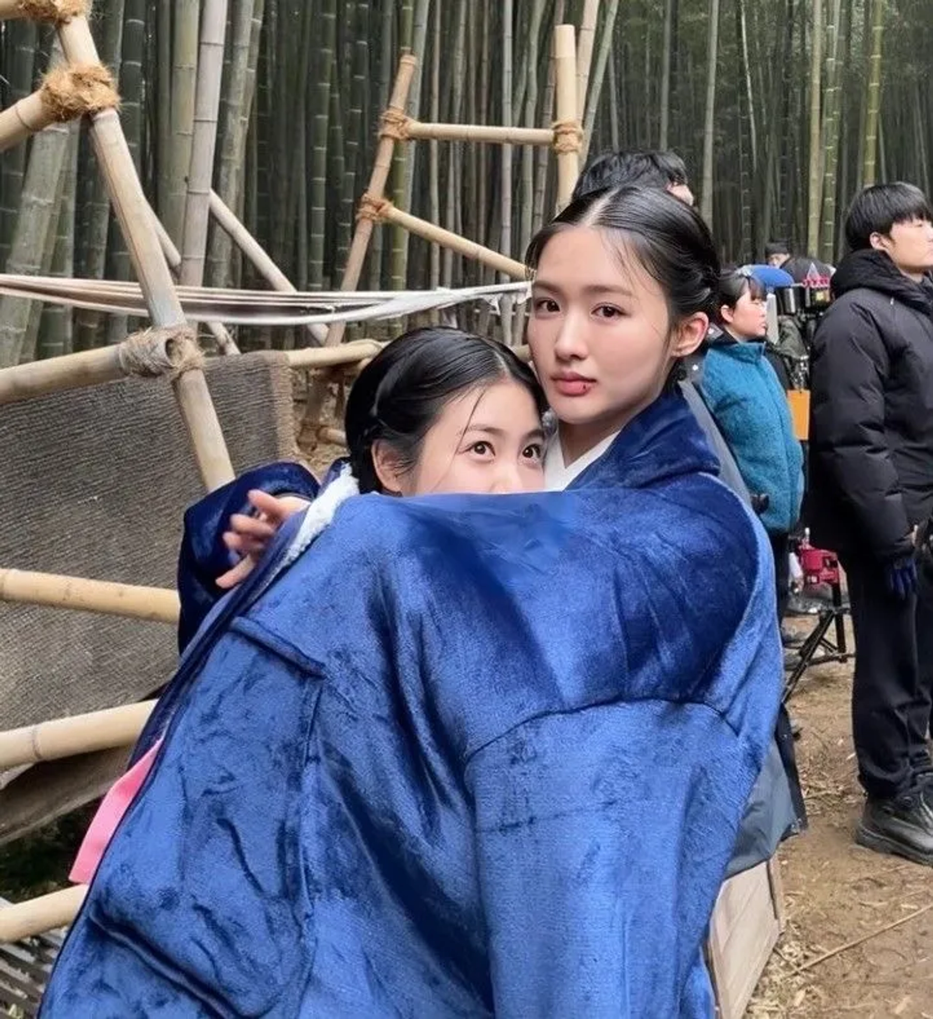 Shin Ye-eun and Jo Hye-joo in The Secret Romantic Guesthouse (2023)