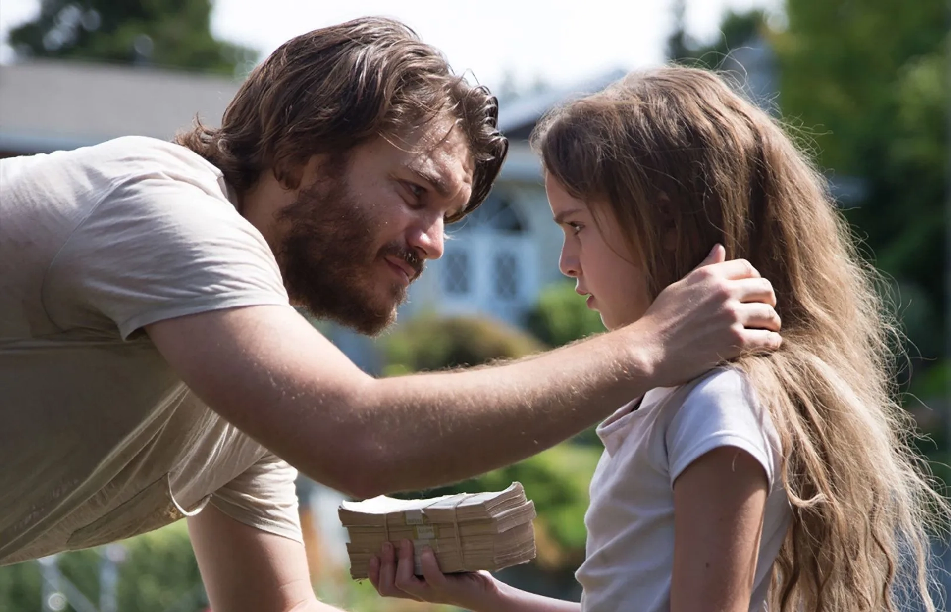 Emile Hirsch and Lexy Kolker in Freaks (2018)