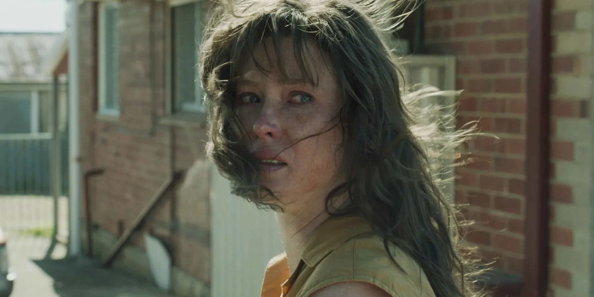 فیلم تازیان عشق (Hounds of Love 2016)