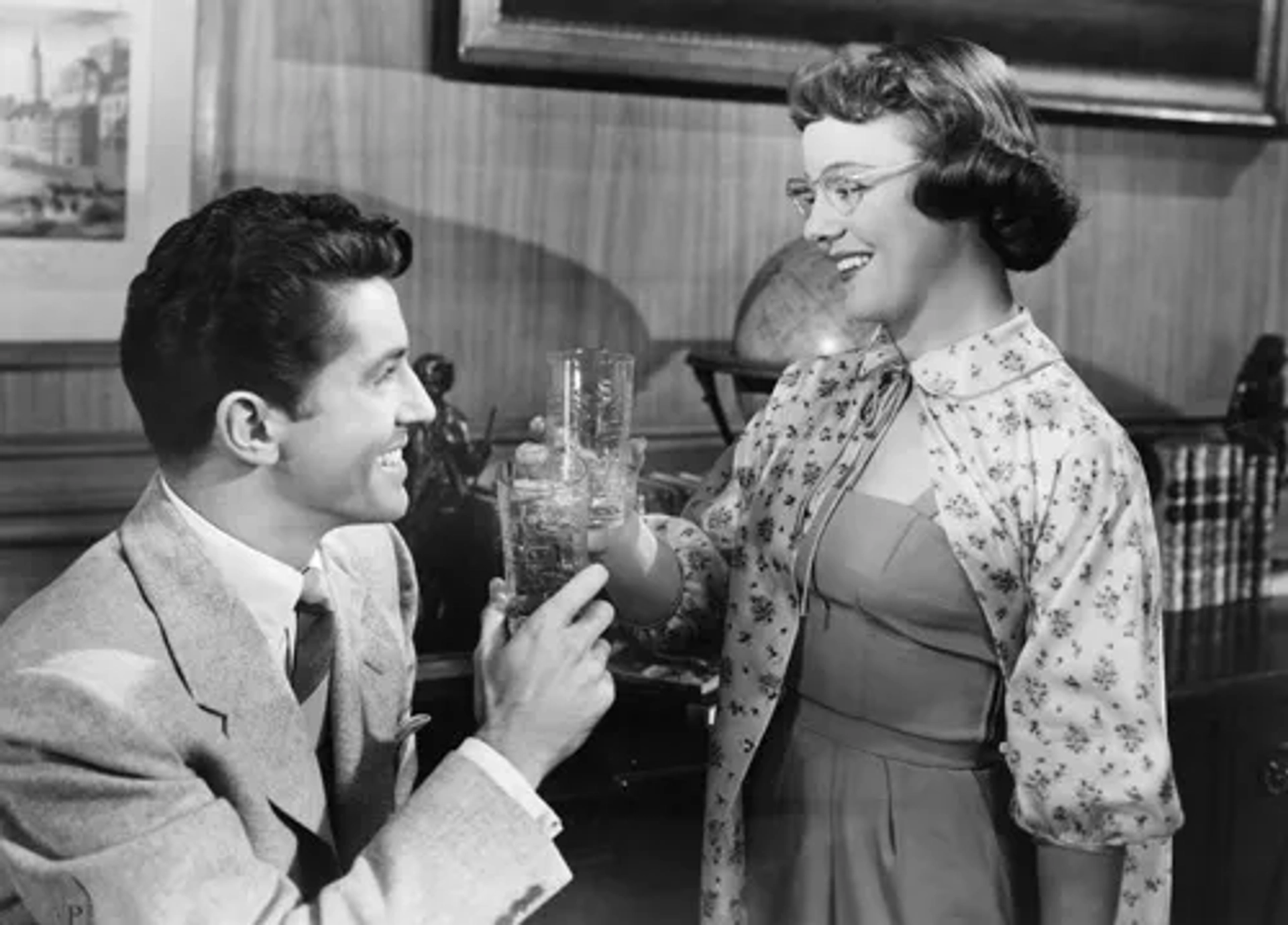 Farley Granger and Patricia Hitchcock in Strangers on a Train (1951)