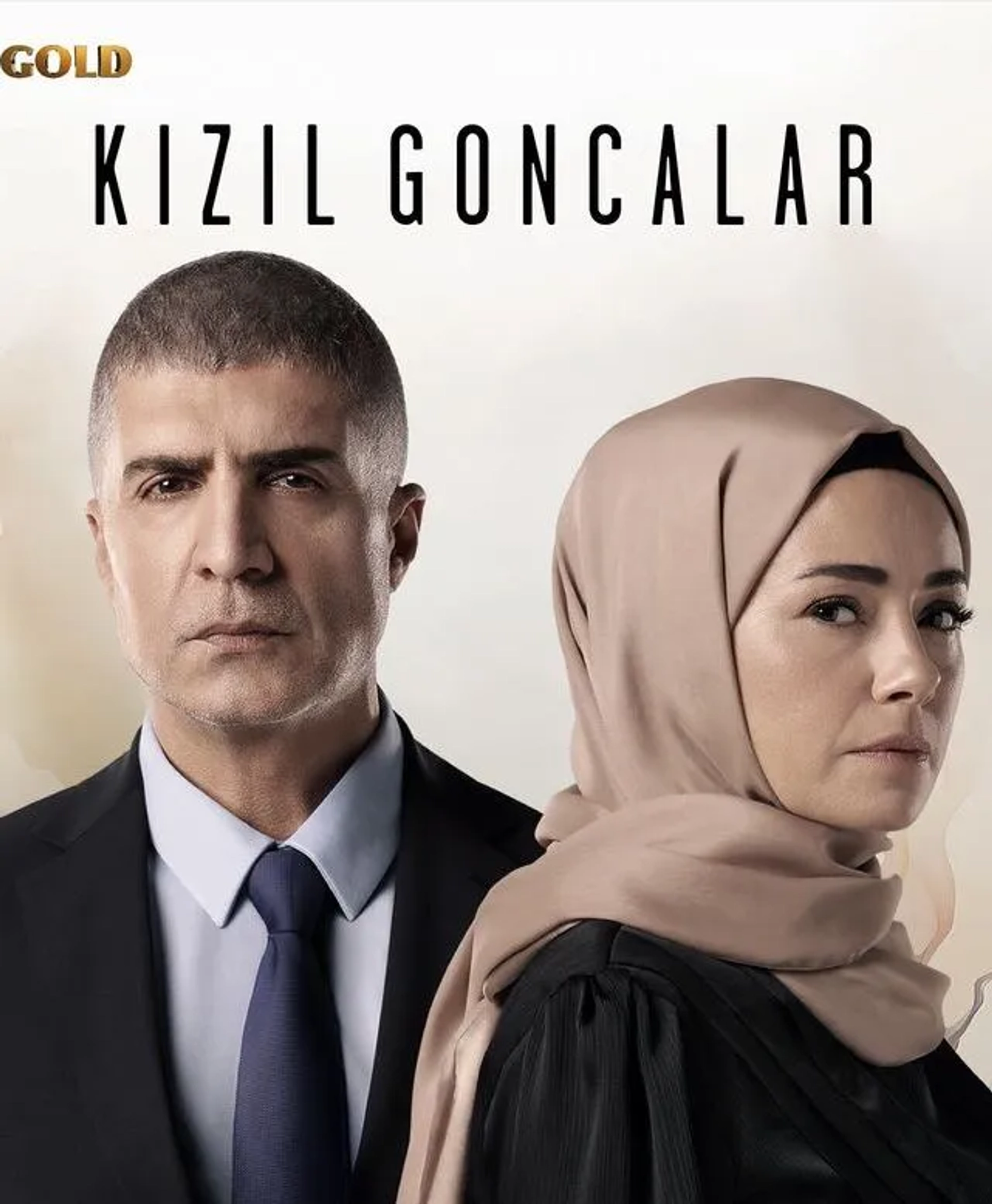 Özgü Namal and Özcan Deniz in Kizil Goncalar (2023)