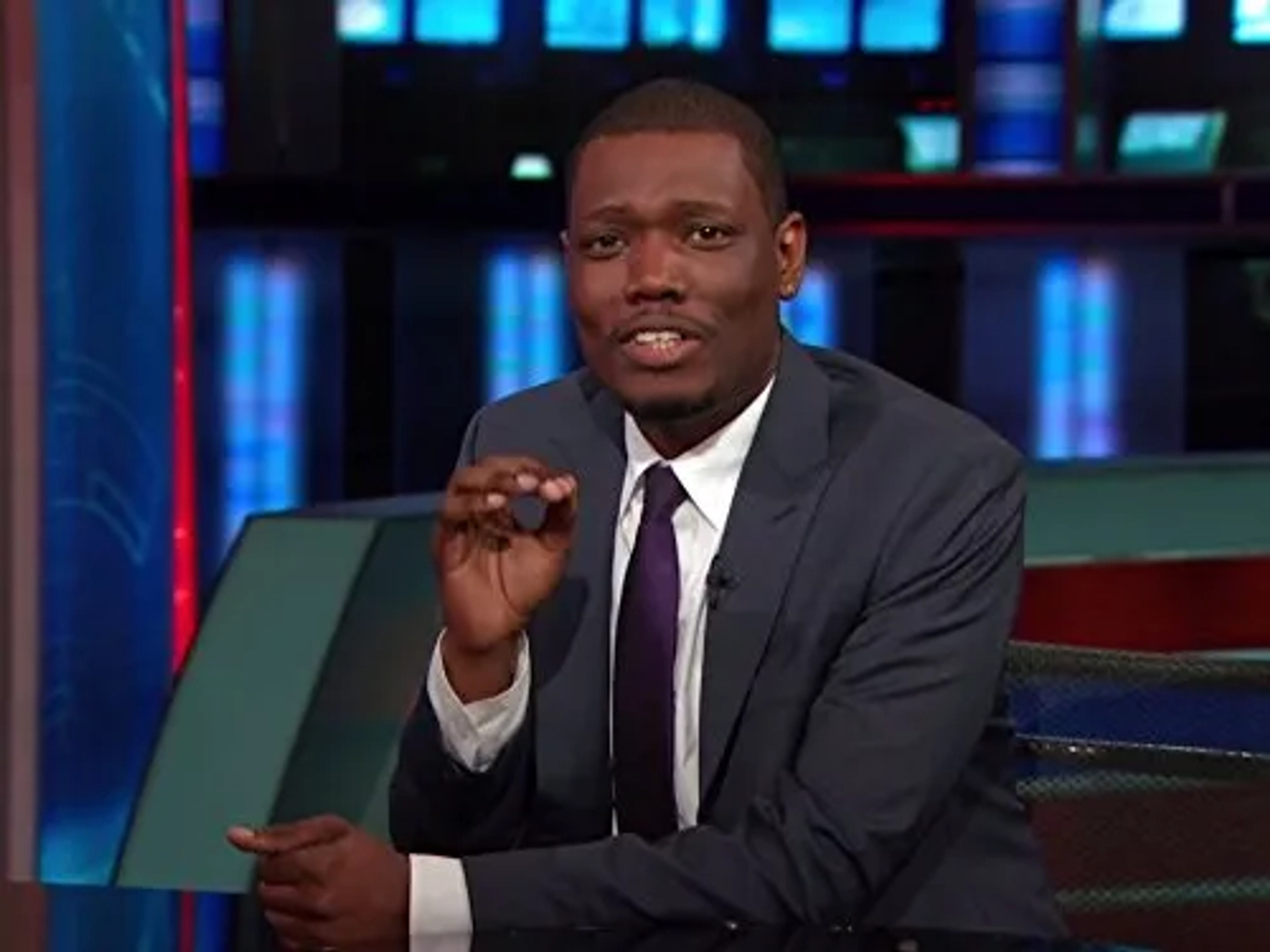 Michael Che in The Daily Show (1996)