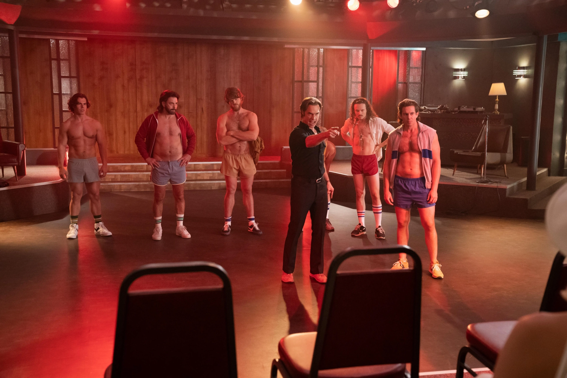 Murray Bartlett and Zach Chyz in Welcome to Chippendales (2022)