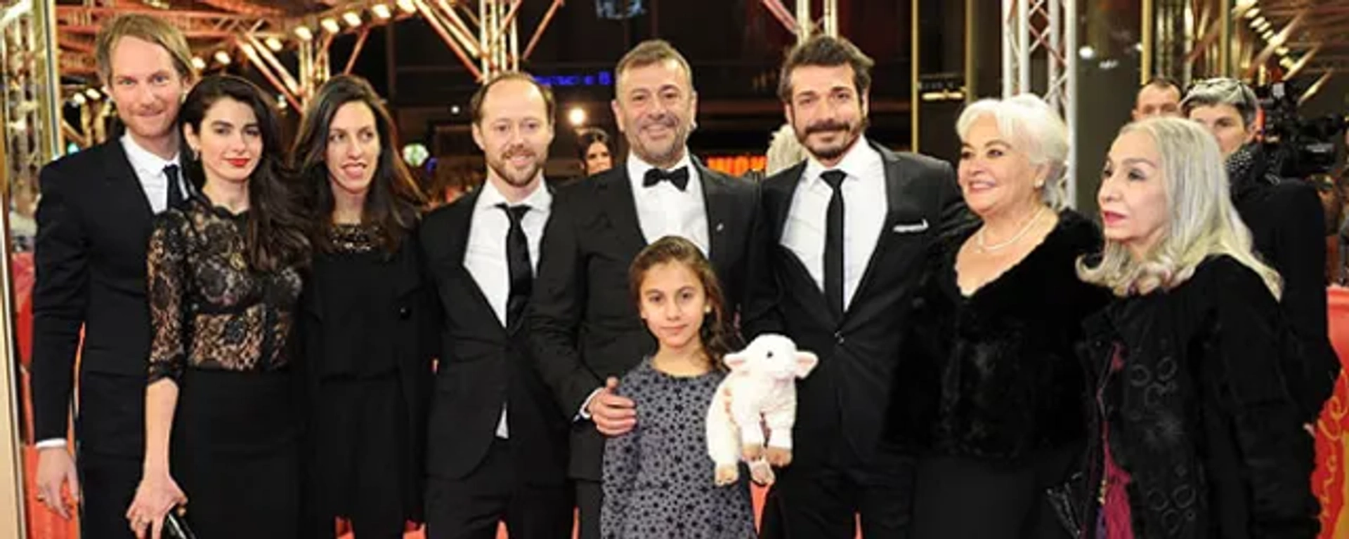 Kutlug Ataman, Aysen Sümercan, Emel Göksu, Fabian Gasmia, Nesrin Cavadzade, Henning Kamm, Cahit Gök, and Sila Lara Cantürk in The Lamb (2014)