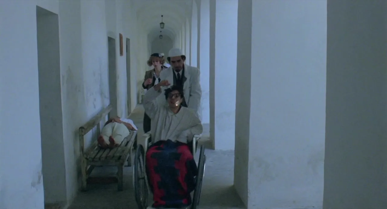 Davor Dujmovic, Mirjana Jokovic, and Predrag 'Miki' Manojlovic in Underground (1995)