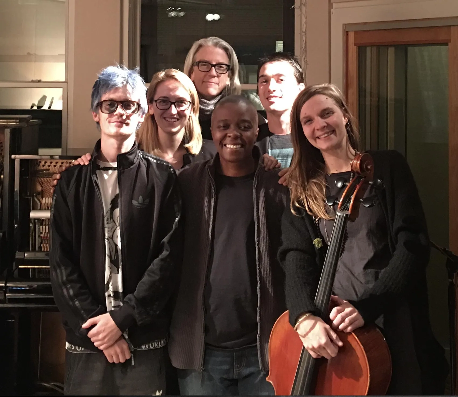 Craig Sutherland, Sarah D'hanens, Joslyn Barnes, Yance Ford, Daniel Timmons and Hildur Guðnadóttir in scoring session for Strong Island (2017)