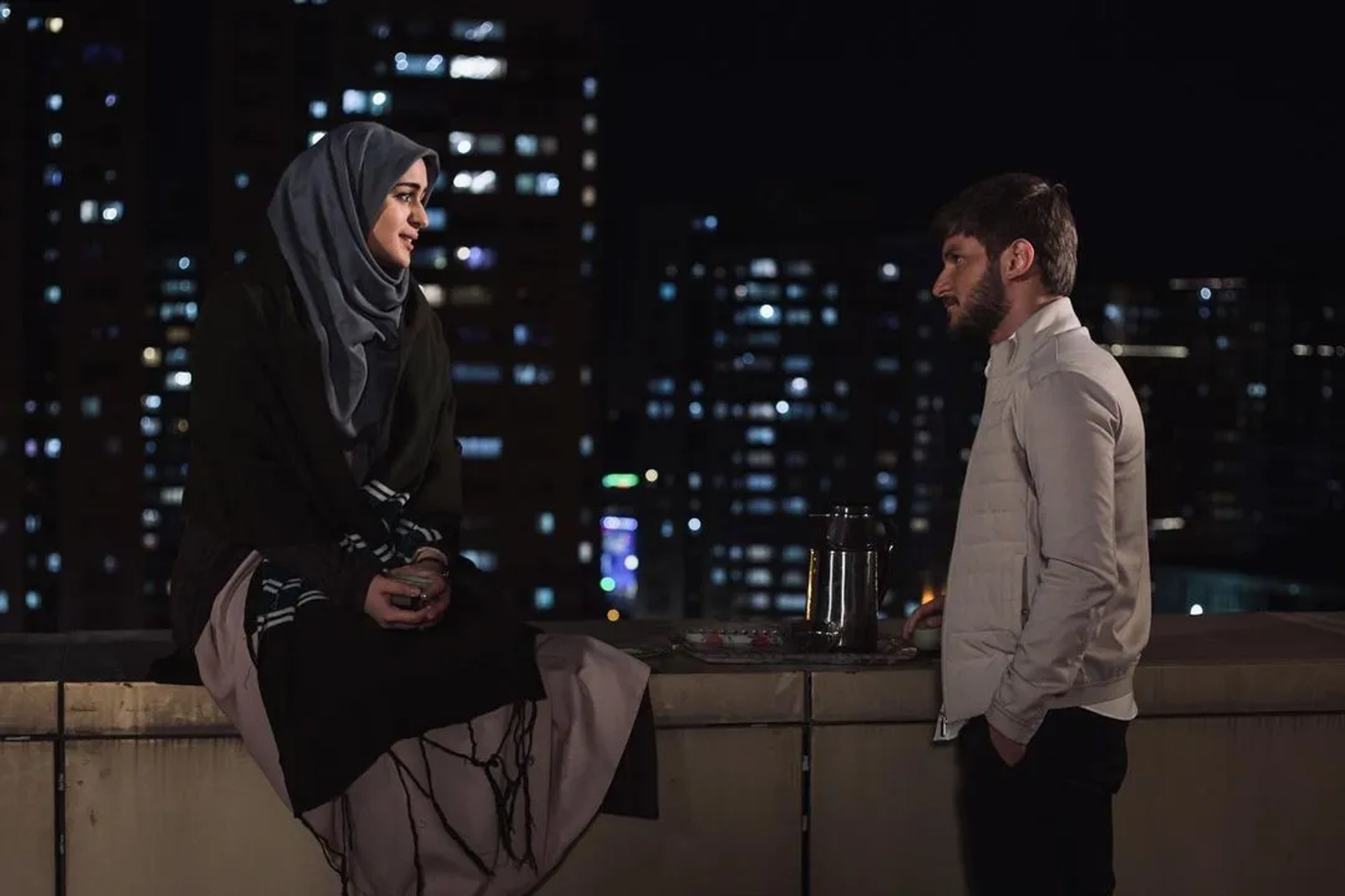 Fatima Baharmast and Dara Hayayee in From Destiny (2019)