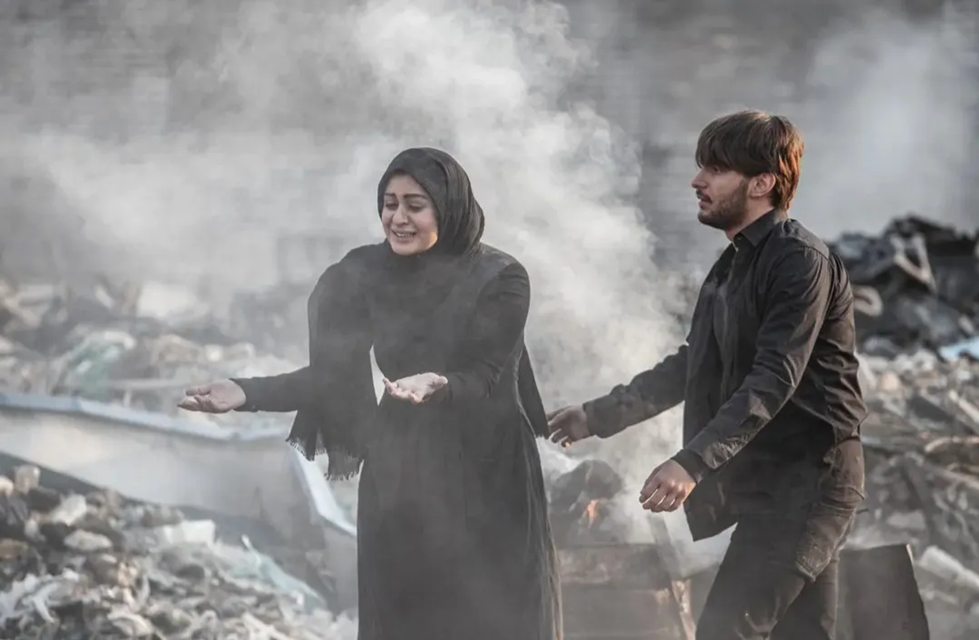 Fatima Baharmast and Dara Hayayee in From Destiny (2019)