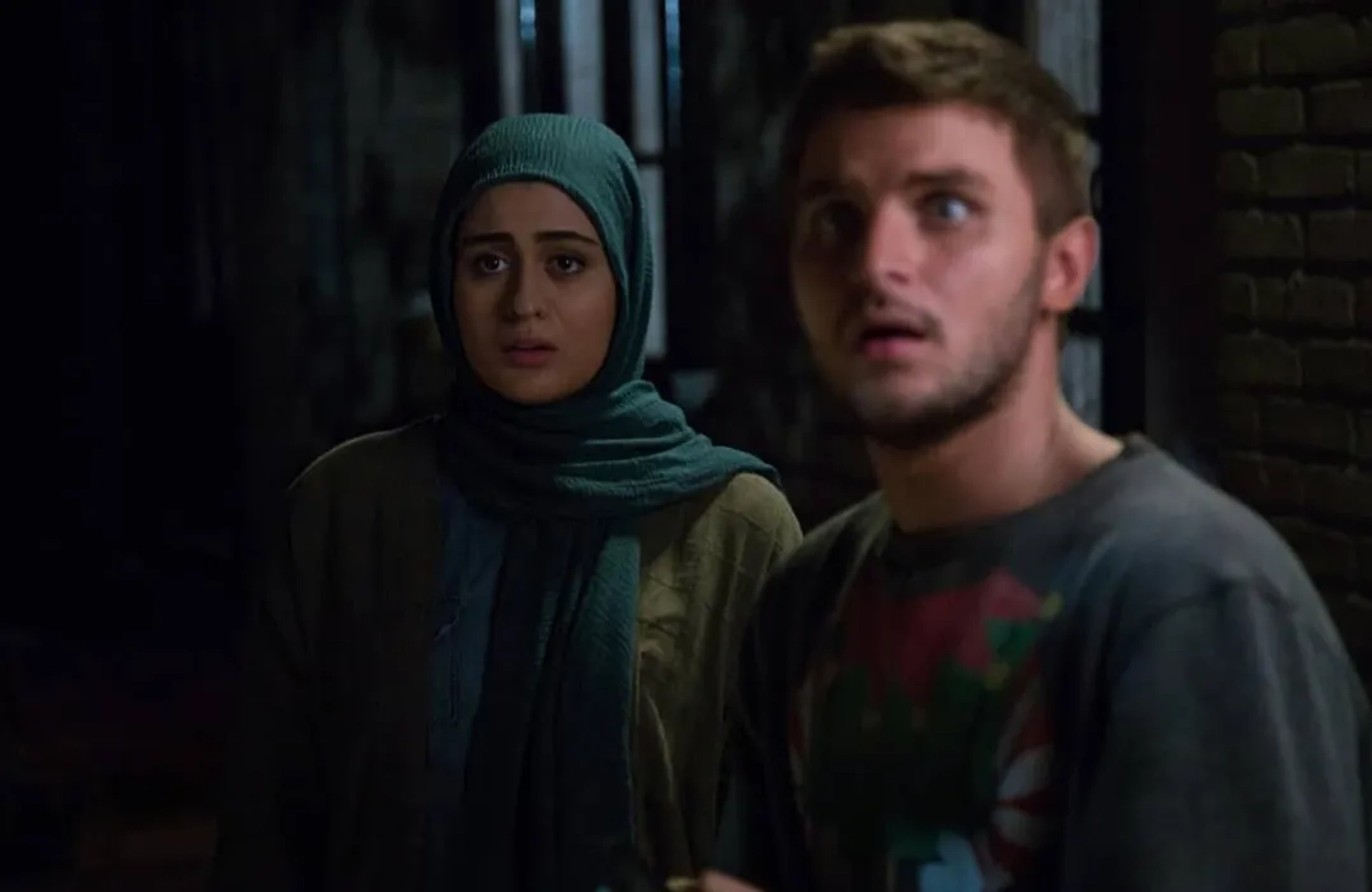 Fatima Baharmast and Dara Hayayee in From Destiny (2019)