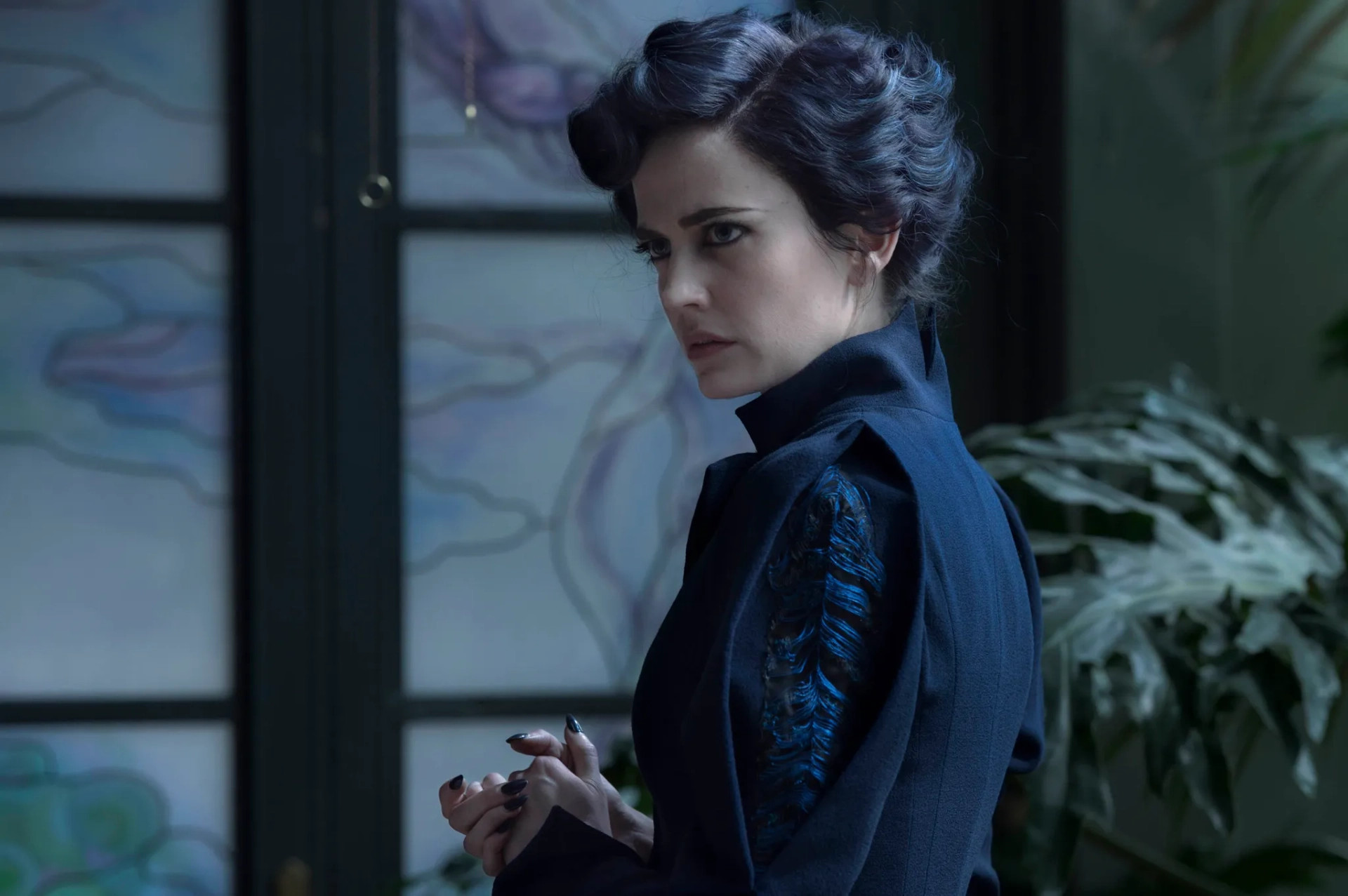 فیلم خانه دوشیزه پرگرین برای بچه های عجیب (Miss Peregrine's Home for Peculiar Children 2016)