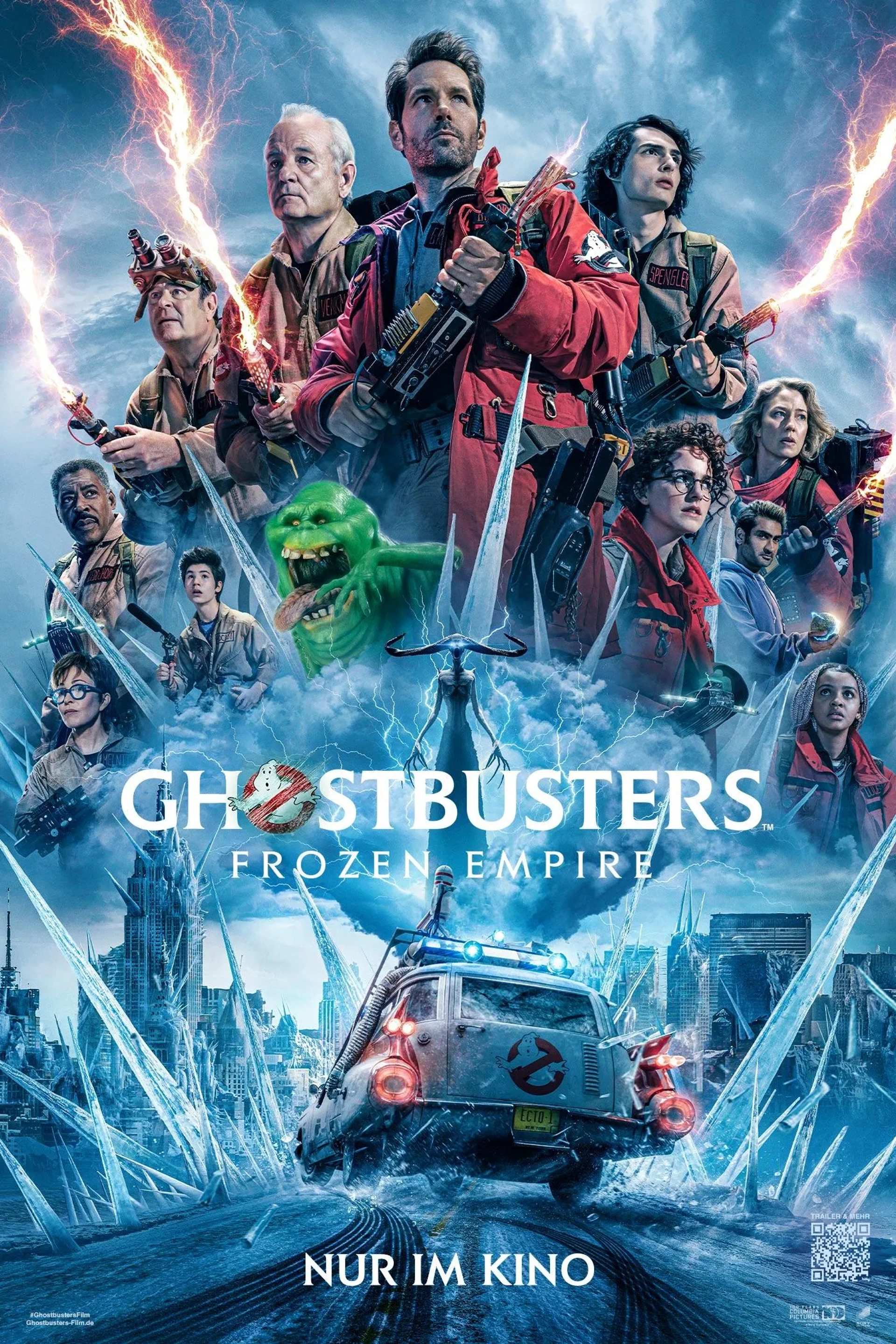 Dan Aykroyd, Bill Murray, Ernie Hudson, Annie Potts, Paul Rudd, Logan Kim, Kevin Mangold, Ian Whyte, Kumail Nanjiani, Carrie Coon, Mckenna Grace, Finn Wolfhard, and Celeste O'Connor in Ghostbusters: Frozen Empire (2024)