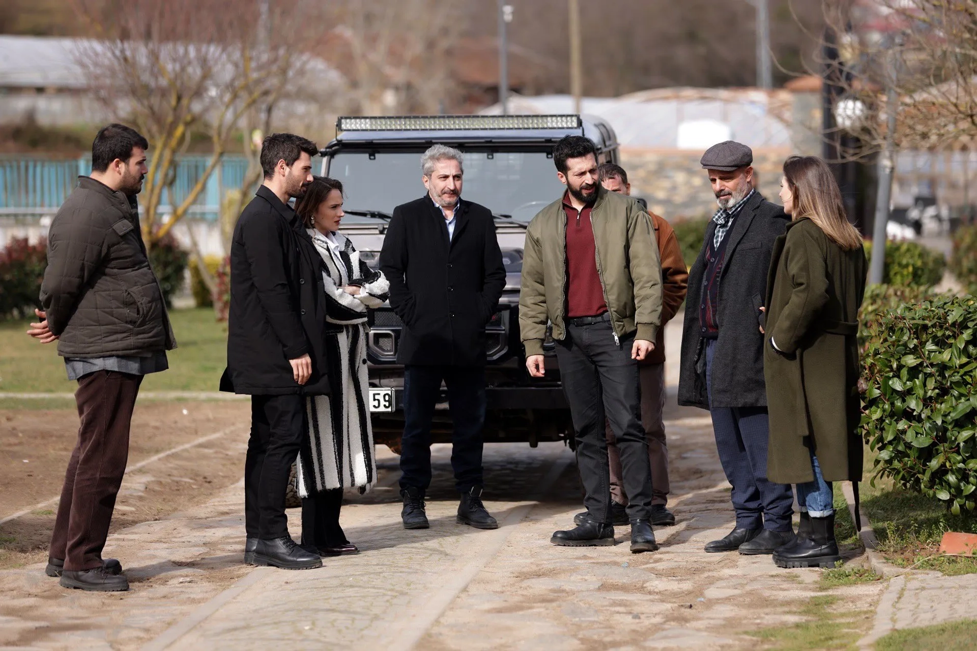 Berkay Akin, Ihsan Ilhan, Miray Daner, Mazhar Alican Ugur, Emre Bulut, Deniz Can Aktas, Haydar Sisman, and Cagla Irmak in Boundless Love (2023)