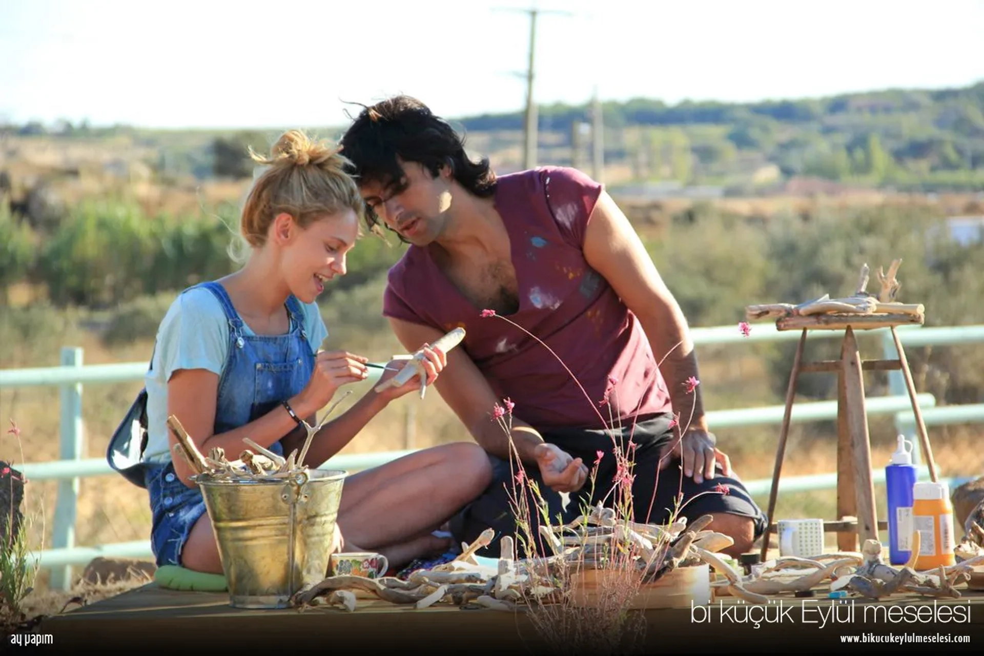 Engin Akyürek and Farah Zeynep Abdullah in A Small September Affair (2014)