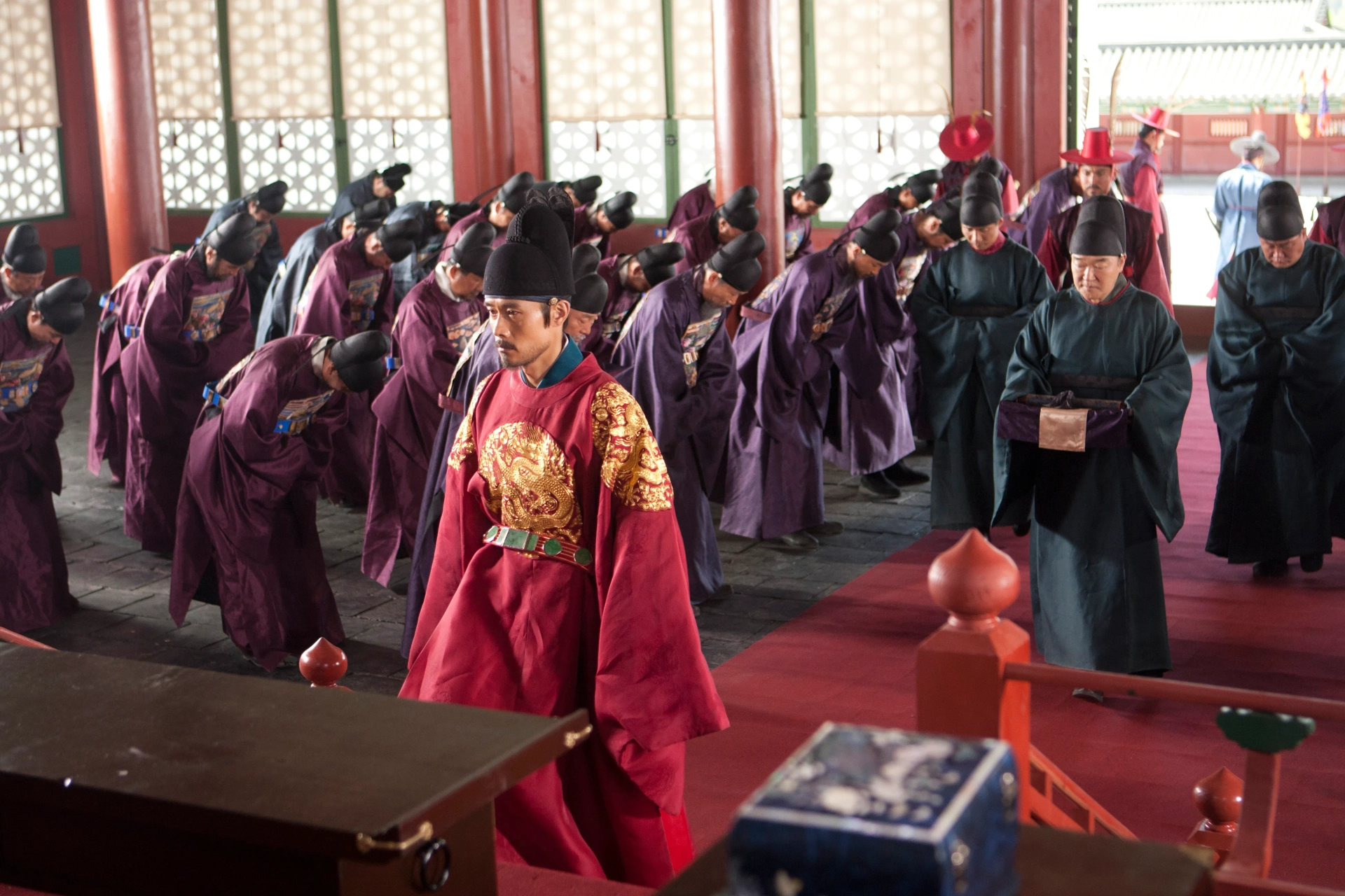 Lee Byung-hun in Masquerade (2012)