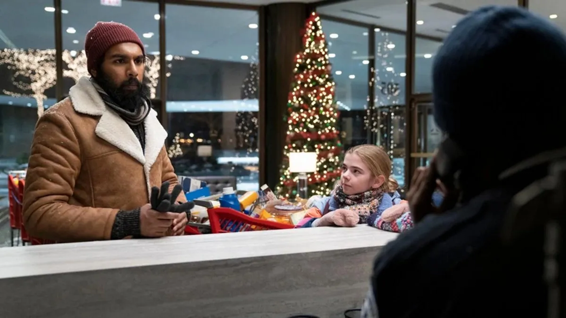 Matilda Lawler and Himesh Patel in Station Eleven (2021)