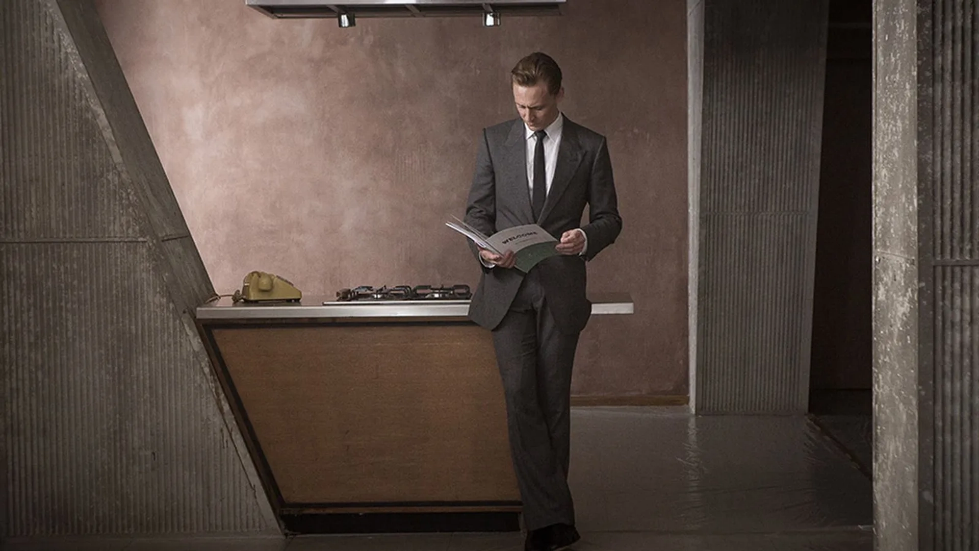 Tom Hiddleston in High-Rise (2015)