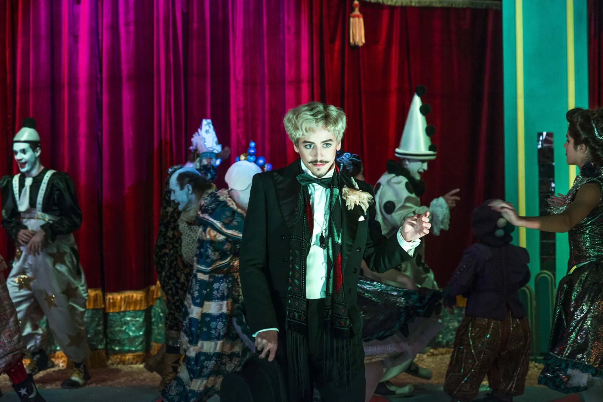 Jesuíta Barbosa in The Great Mystical Circus (2018)