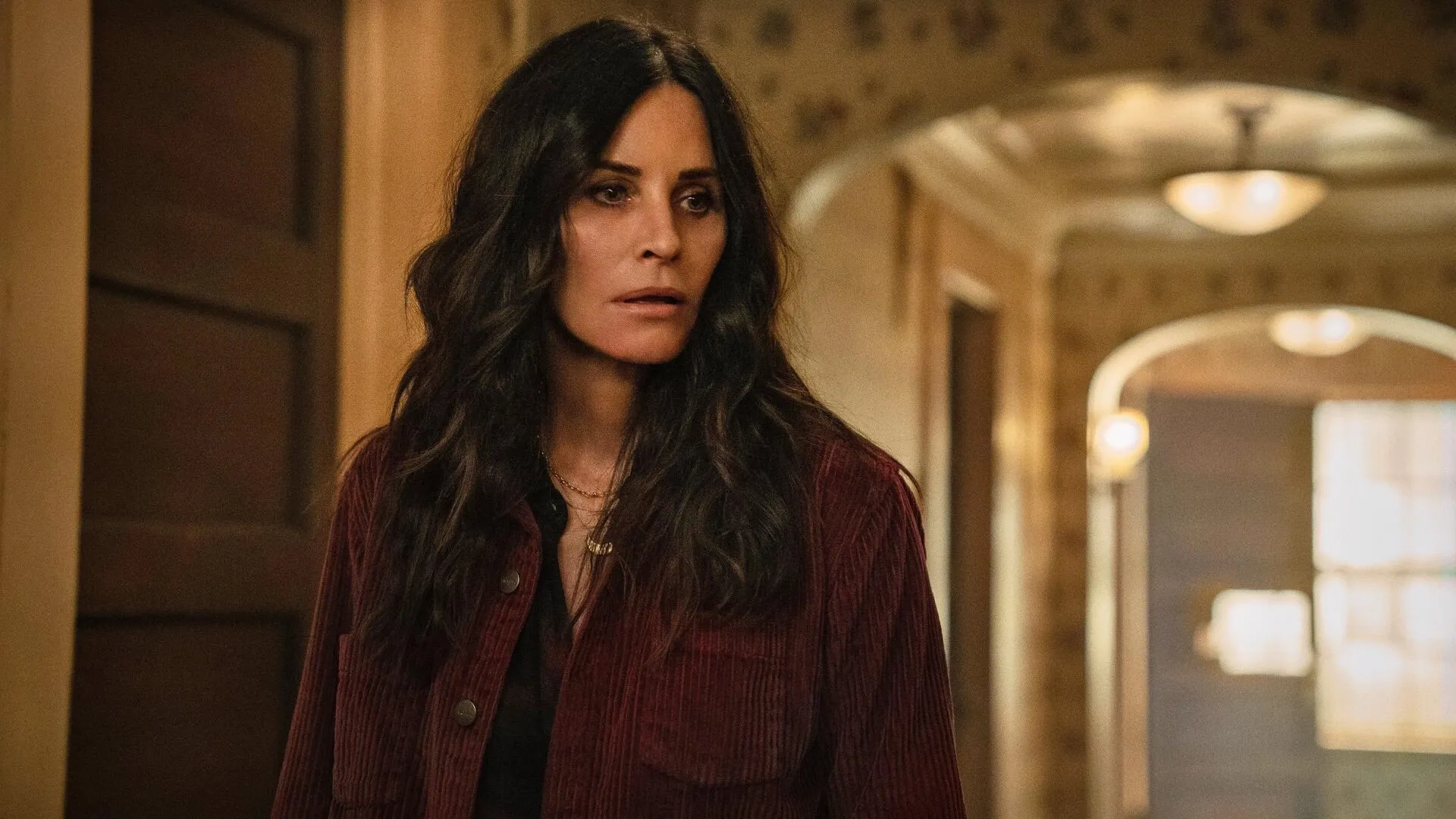 Courteney Cox in Shining Vale: Chapter Eight - We Are Phelps (2022)