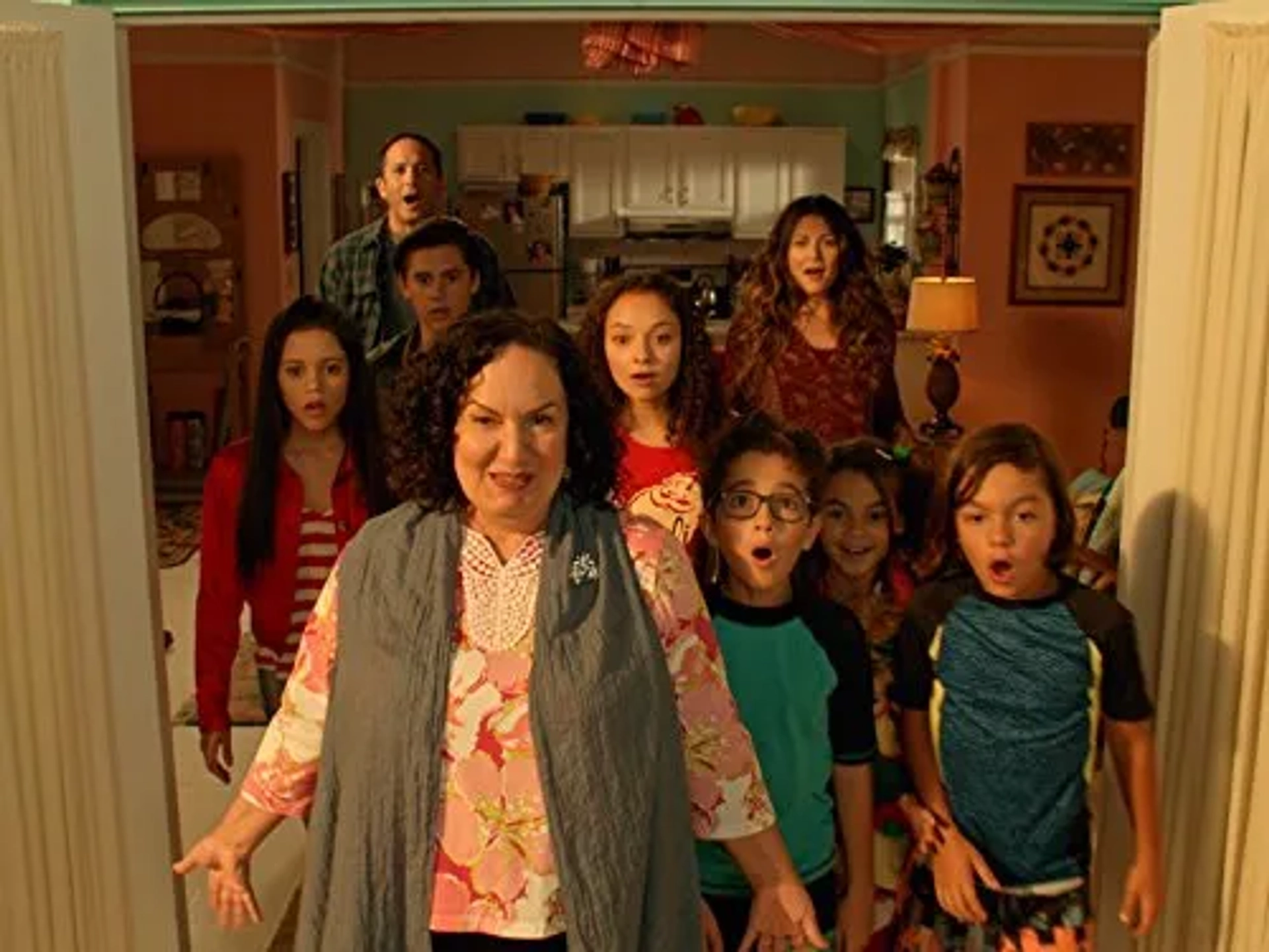 Joe Nieves, Cerina Vincent, Kayla Maisonet, Jenna Ortega, Isaak Presley, Nicolas Bechtel, Malachi Barton, and Ariana Greenblatt in Stuck in the Middle (2016)