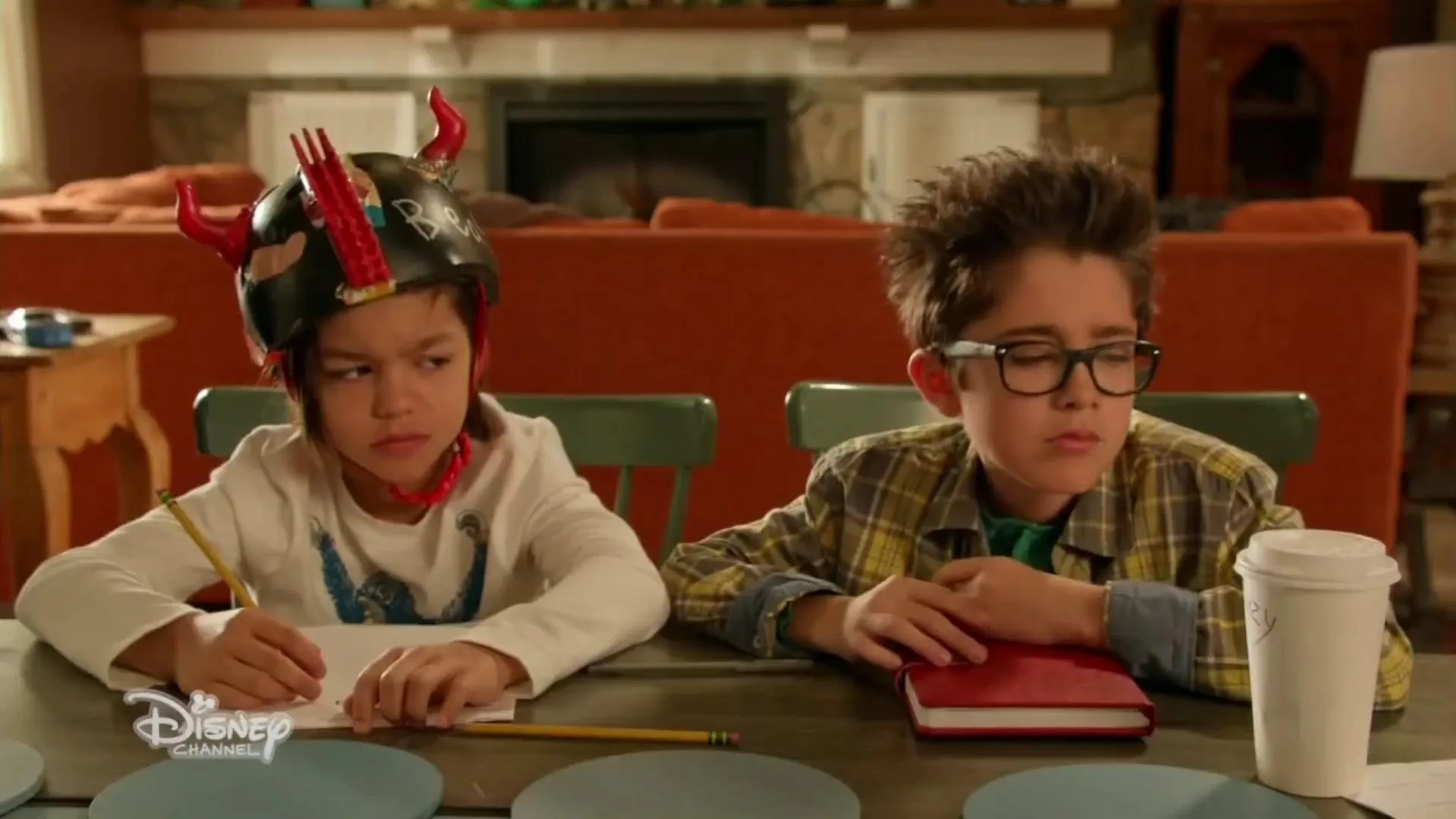 Nicolas Bechtel and Malachi Barton in Stuck in the Middle (2016)