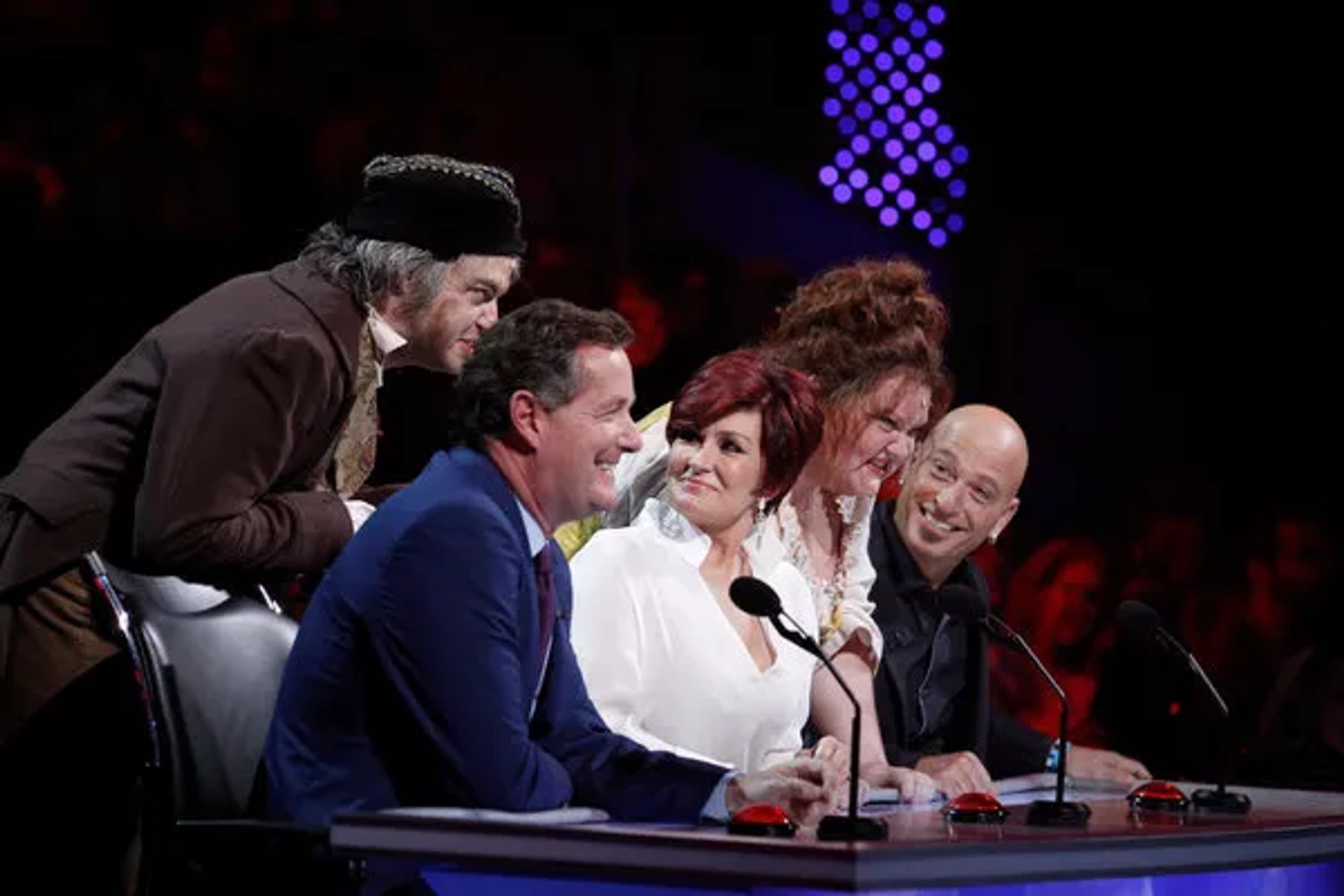 Howie Mandel, Piers Morgan, and Sharon Osbourne in America's Got Talent (2006)