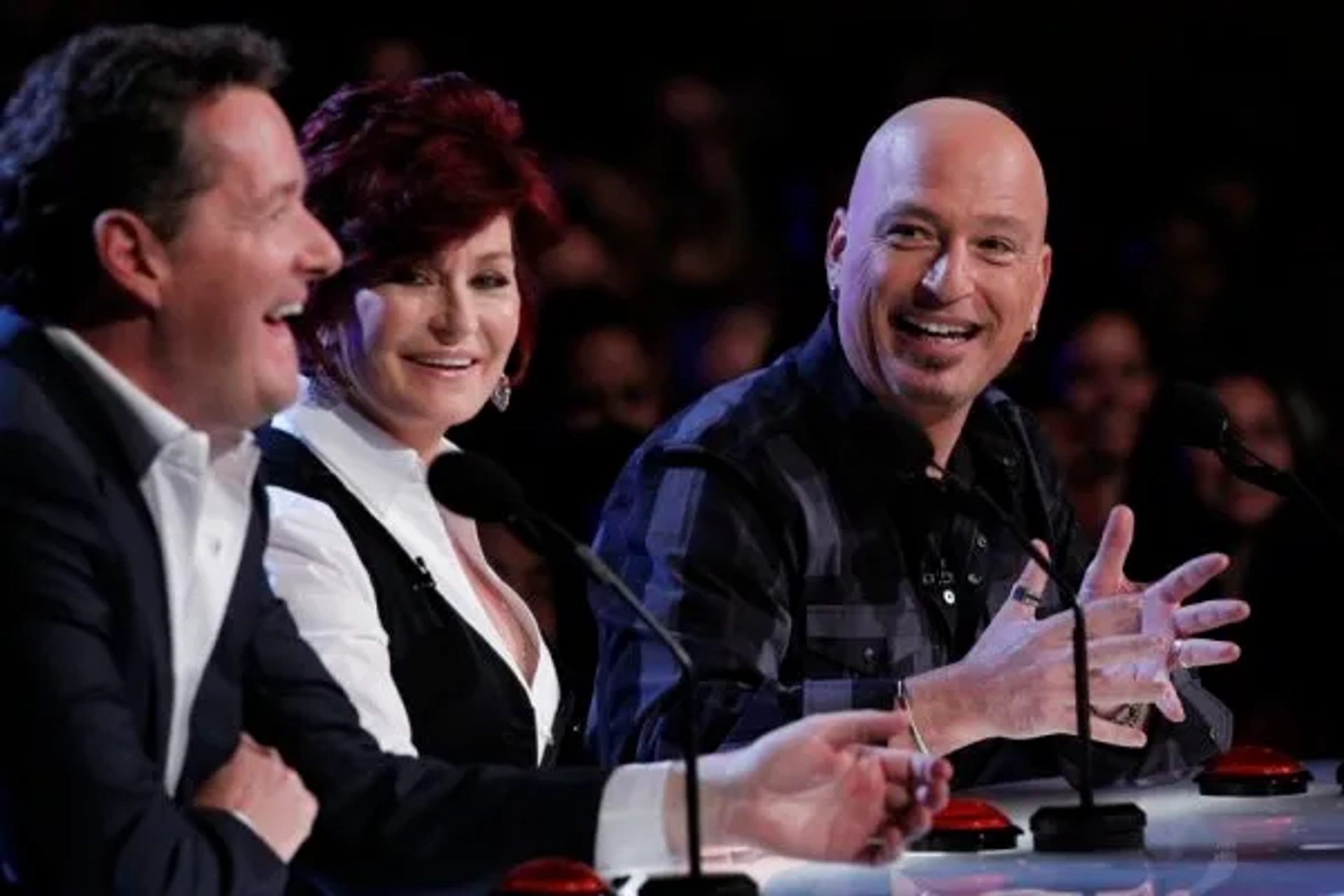 Howie Mandel, Piers Morgan, and Sharon Osbourne in America's Got Talent (2006)