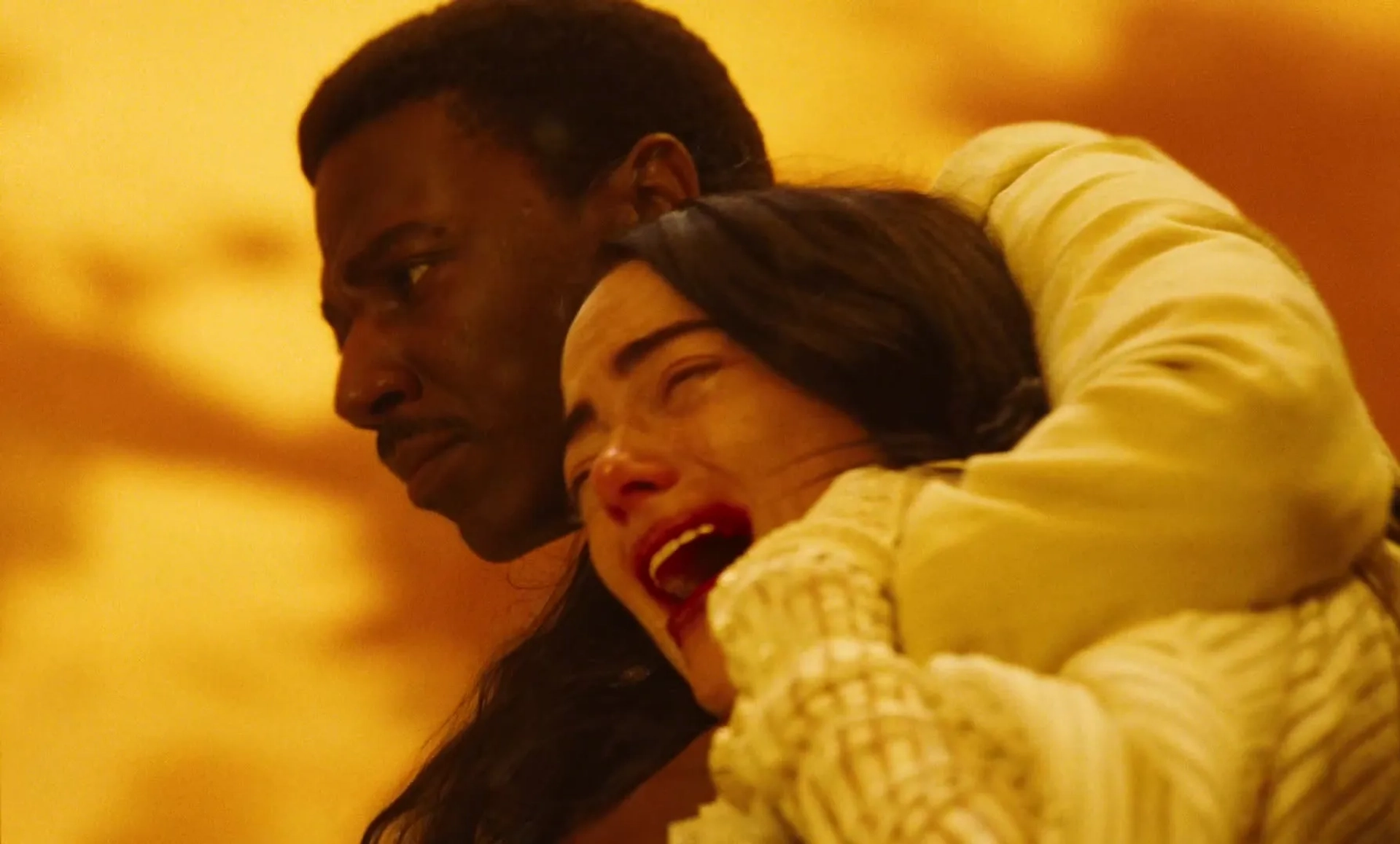 Emma Stone and Jerrod Carmichael in Poor Things (2023)