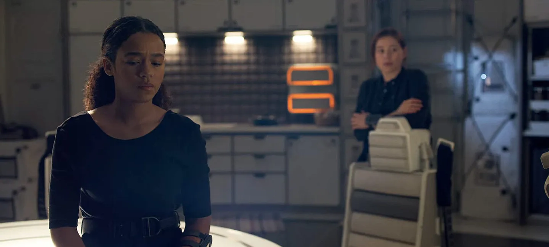 Mina Sundwall and Taylor Russell in Lost in Space (2018)