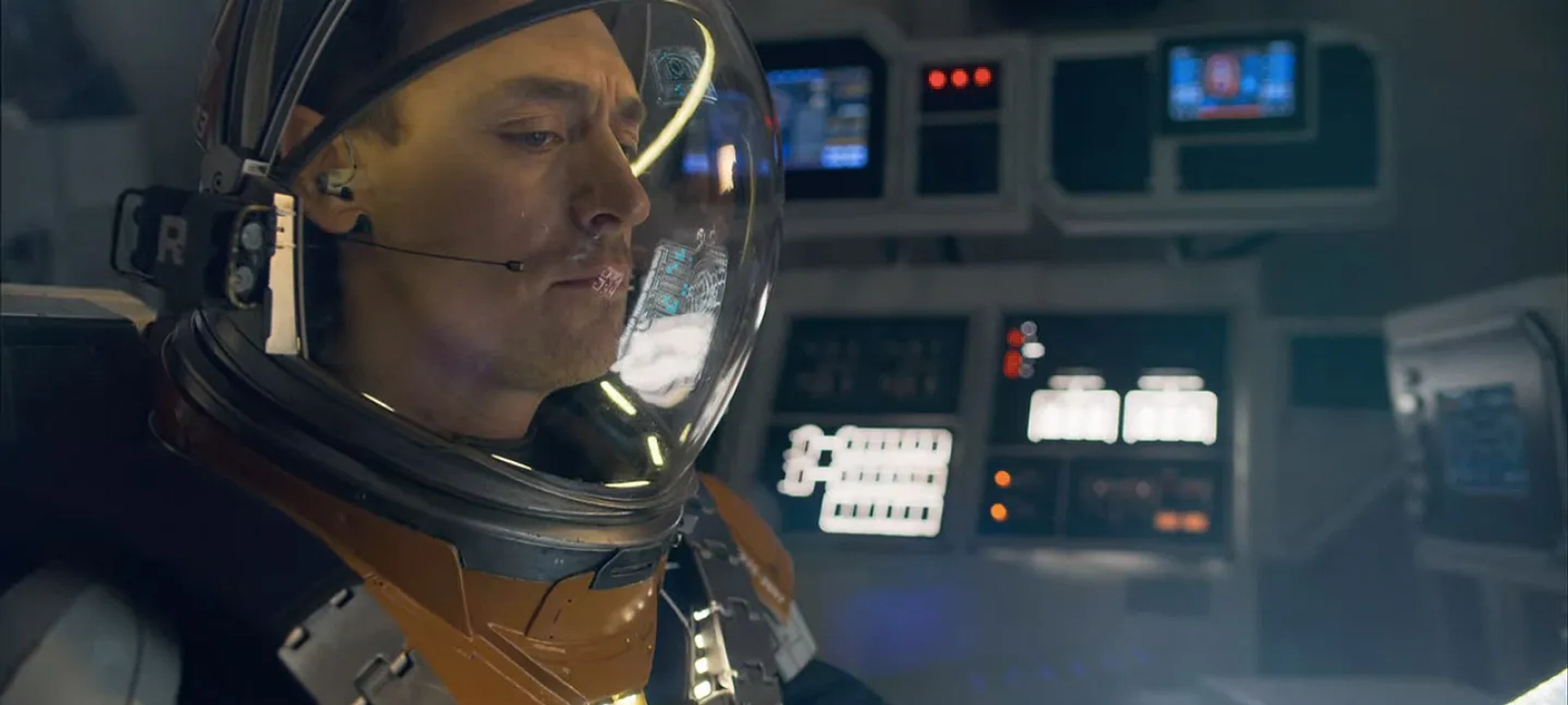 JJ Feild in Lost in Space (2018)