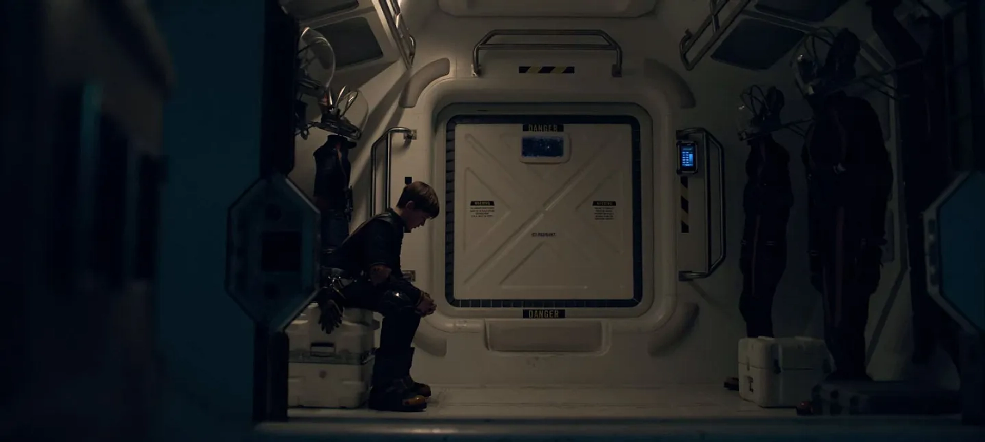 Maxwell Jenkins in Lost in Space (2018)