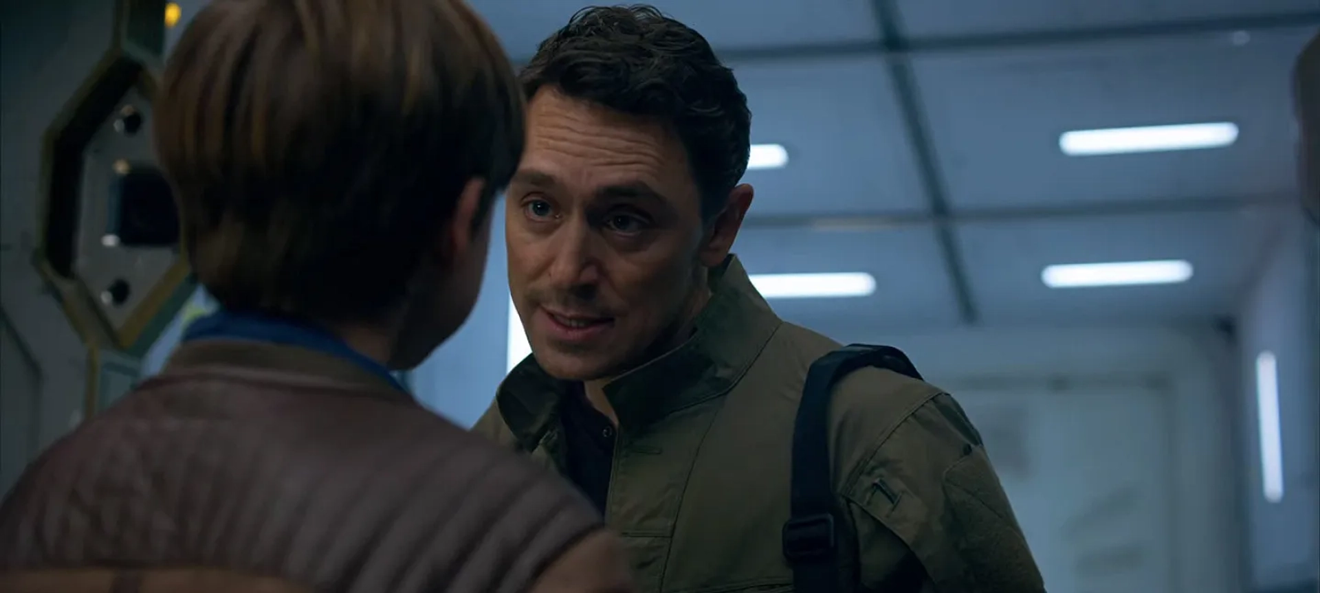 JJ Feild and Maxwell Jenkins in Lost in Space (2018)