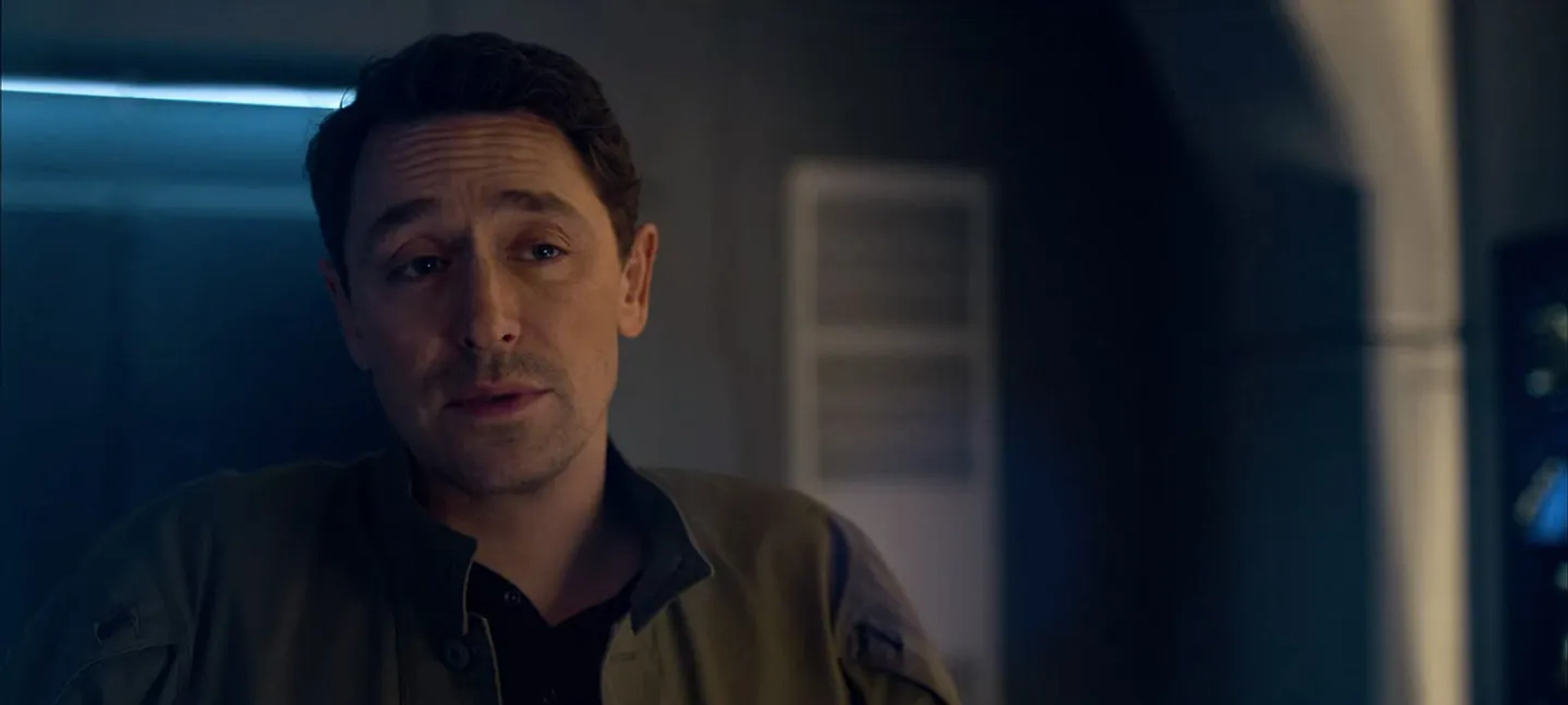 JJ Feild in Lost in Space (2018)