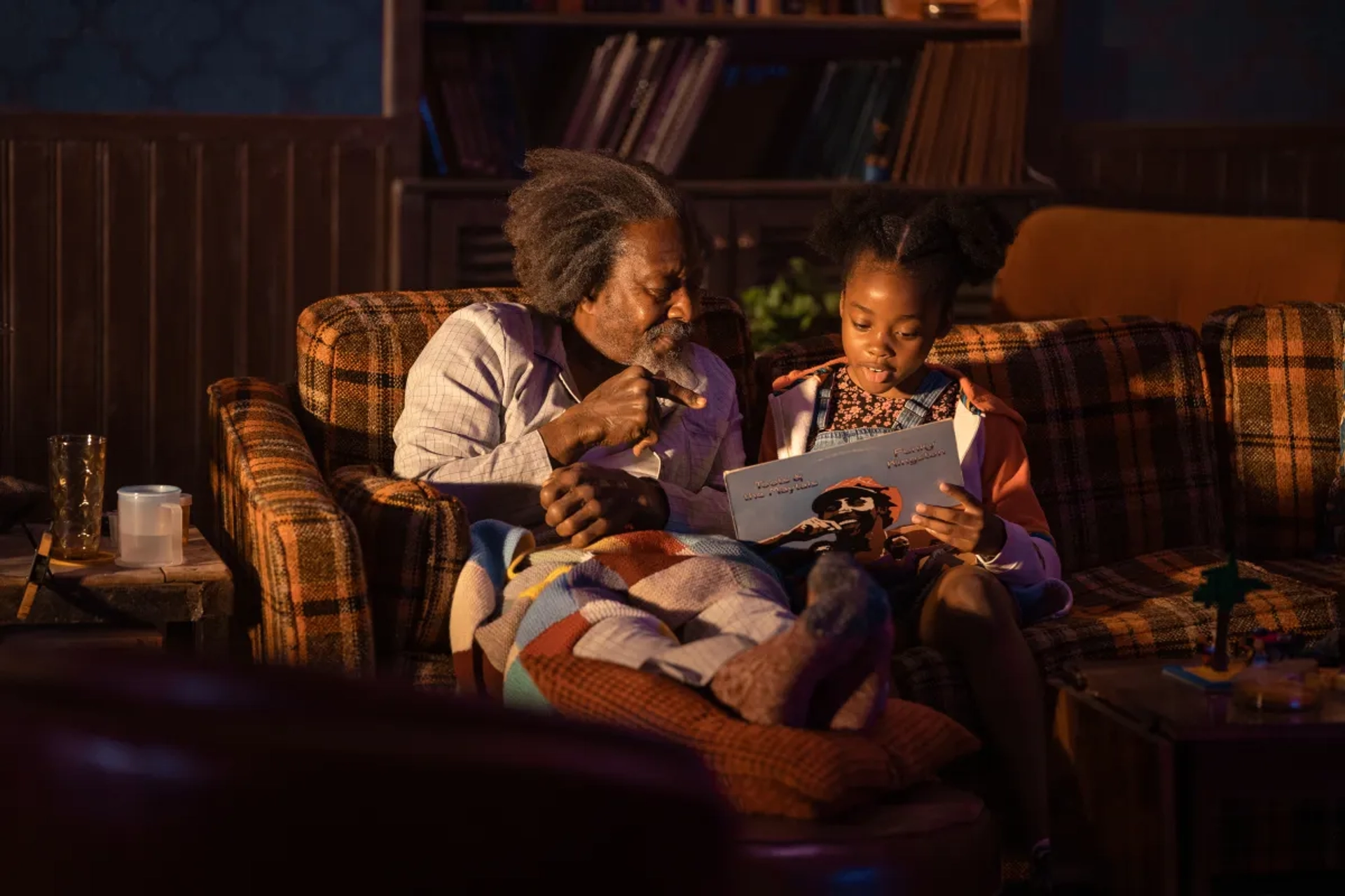 Clarke Peters and Annelle Olaleye in The Man Who Fell to Earth (2021)