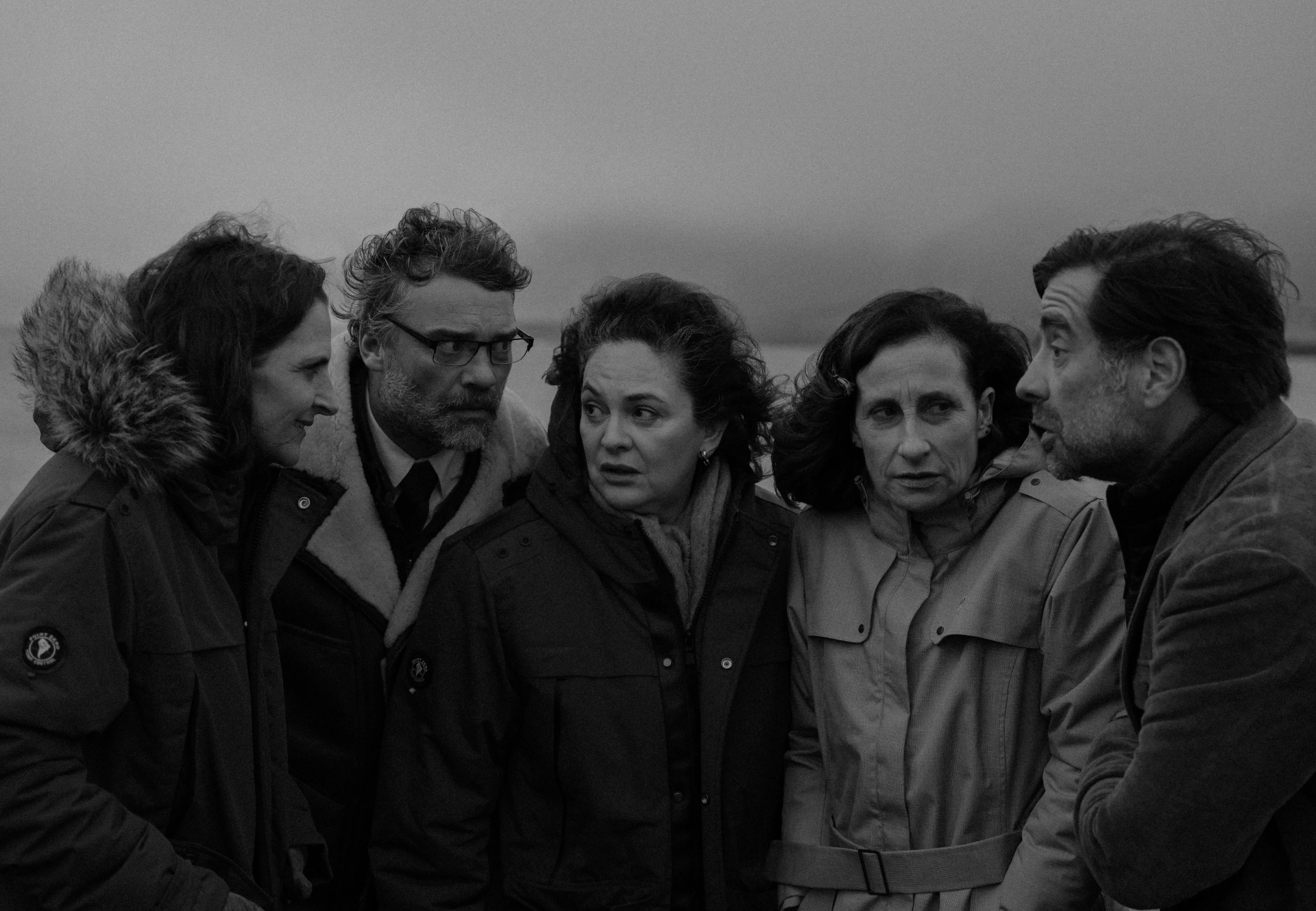 Catalina Guerra, Diego Muñoz, Amparo Noguera, Antonia Zegers, Manuel, Jacinta, Aníbal, Marcial Tagle, Pablo Larraín, Luciana, and Mercedes in El Conde (2023)