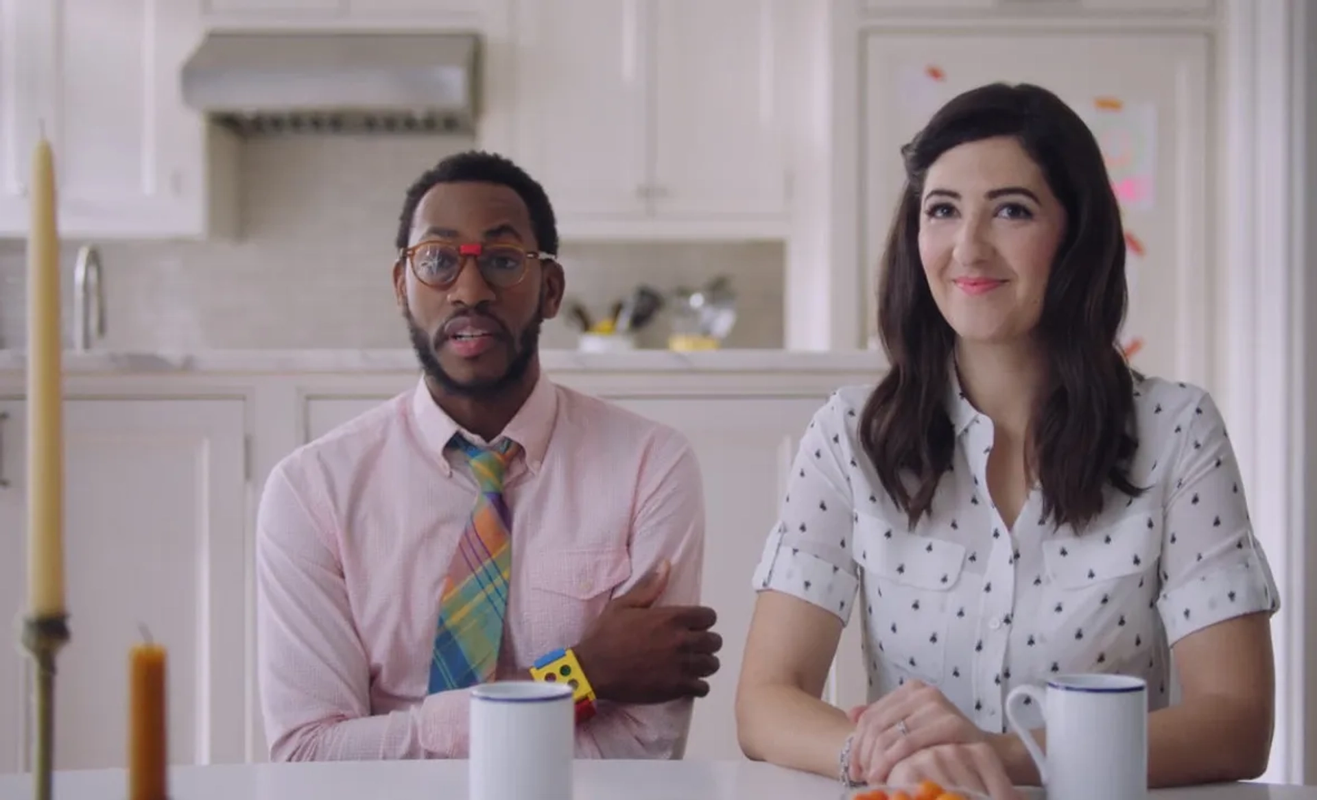 Eric Berryman and D'Arcy Carden in Bonding (2018)