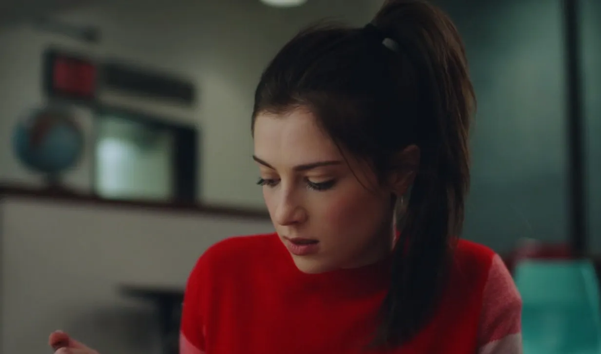 Zoe Levin in Bonding (2018)