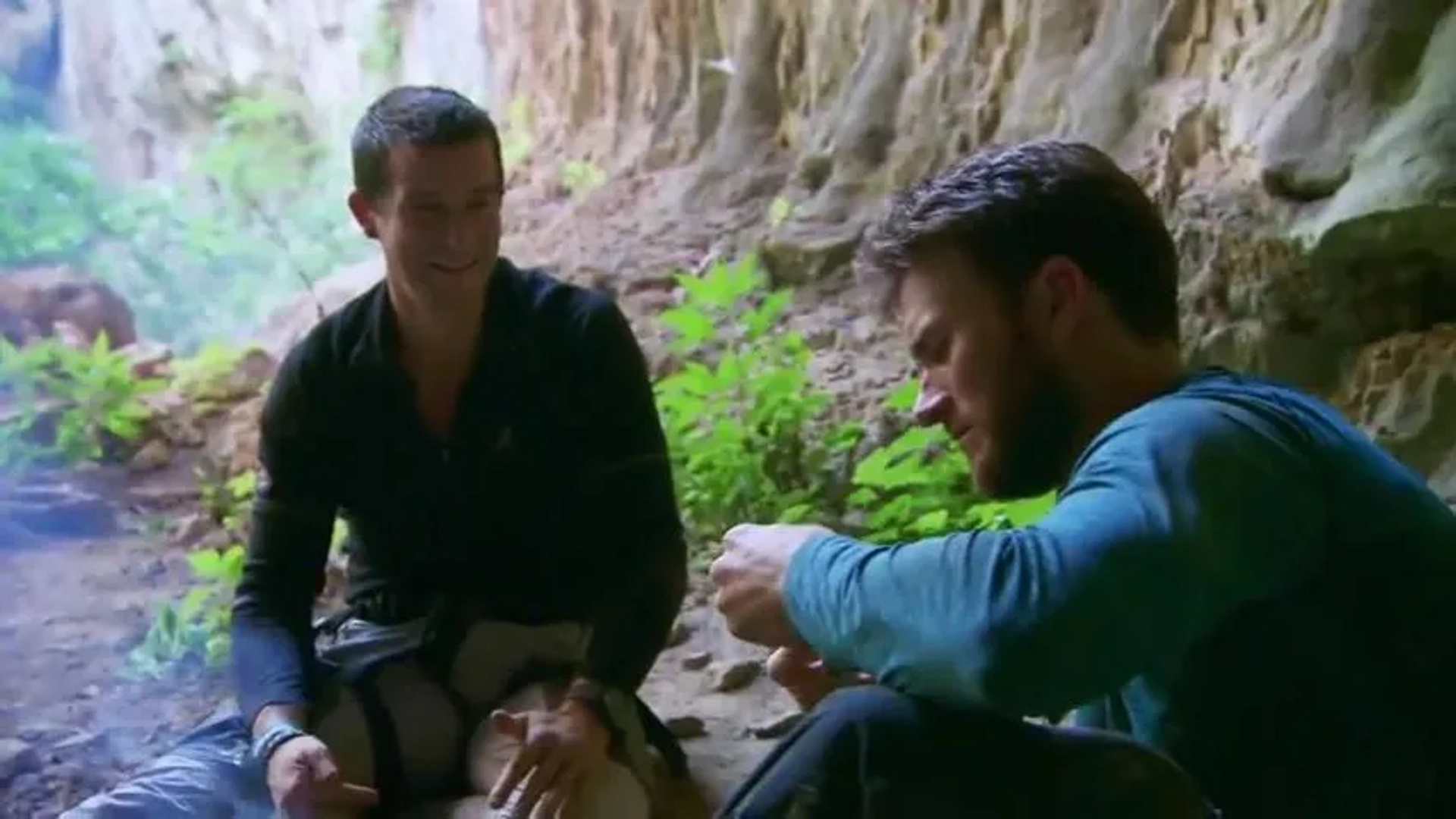 Scott Eastwood and Bear Grylls in Running Wild with Bear Grylls (2014)