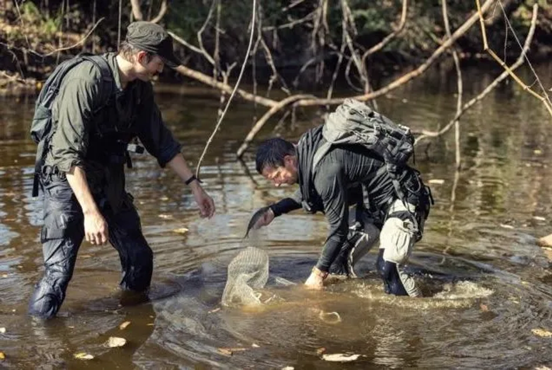 Ashton Kutcher and Bear Grylls in Running Wild with Bear Grylls: Ashton Kutcher in the Coastal Jungles of Costa Rica (2022)