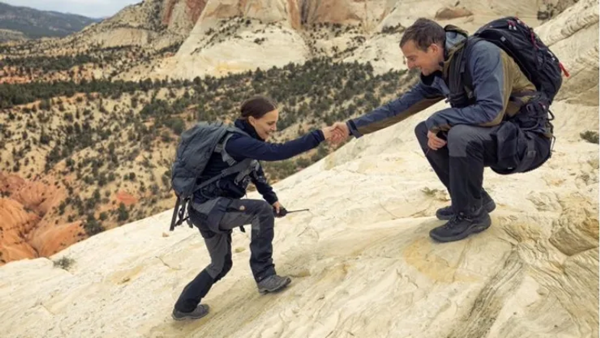 Natalie Portman and Bear Grylls in Running Wild with Bear Grylls: Natalie Portman in Southern Utah (2022)