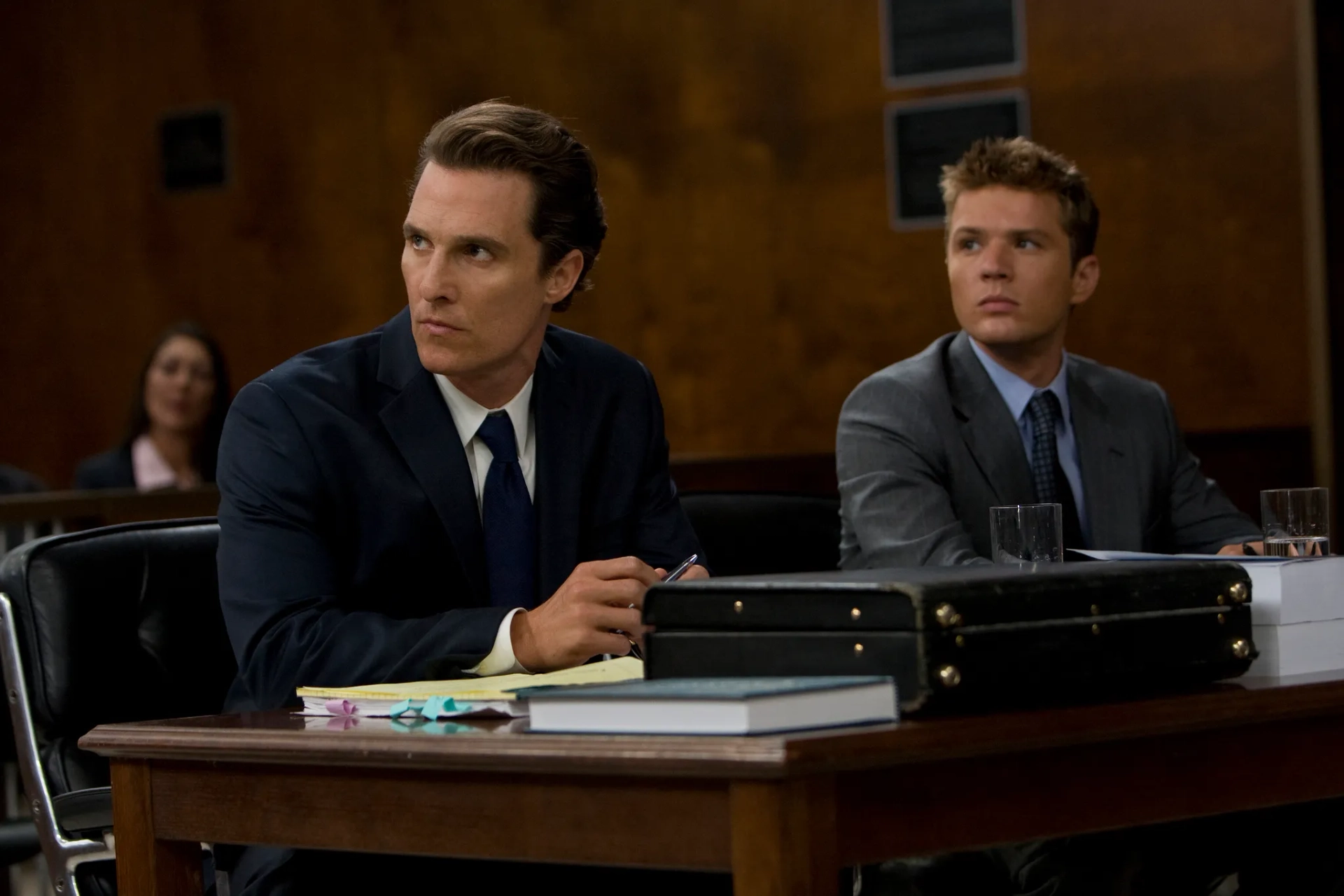 Matthew McConaughey and Ryan Phillippe in The Lincoln Lawyer (2011)