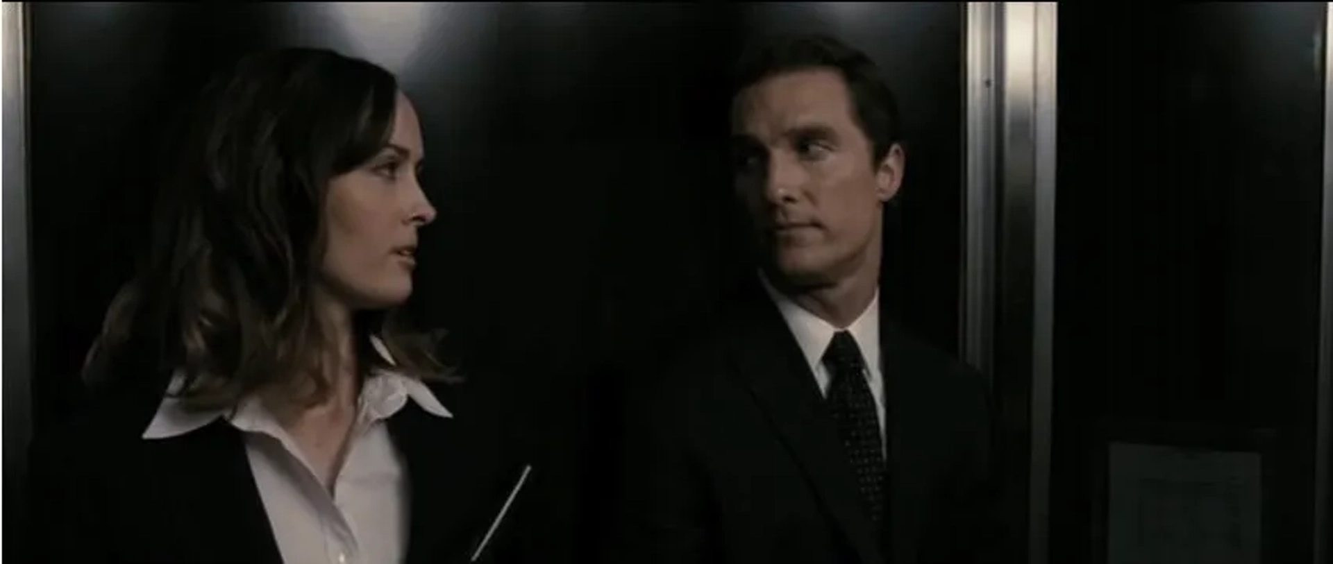 Still of Erin Carufel and Matthew McConaughey in "The Lincoln Lawyer".